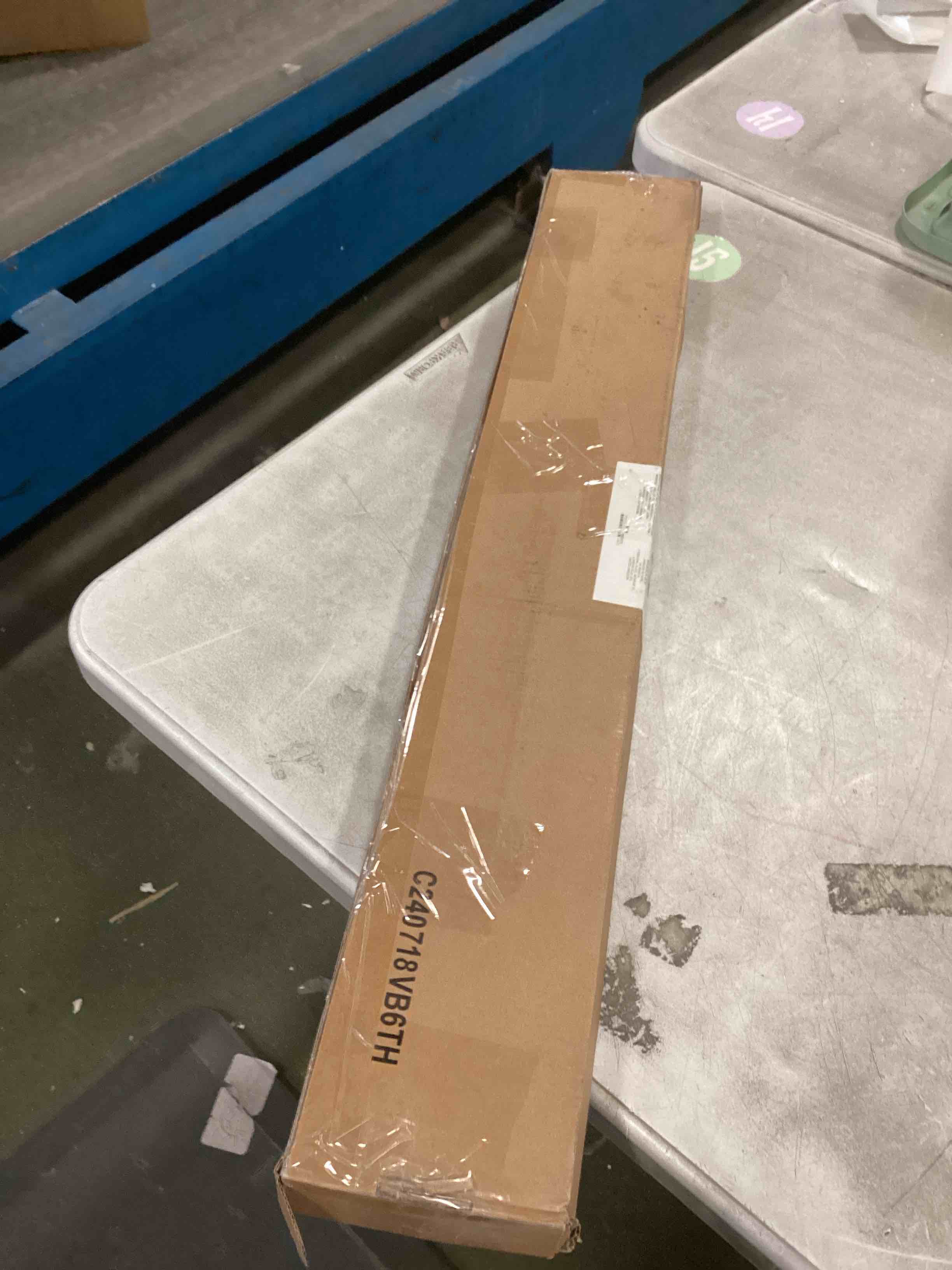 https://s3.amazonaws.com/lotting-images-prod/bidfta/PPE2085464_1740511724418.jpeg