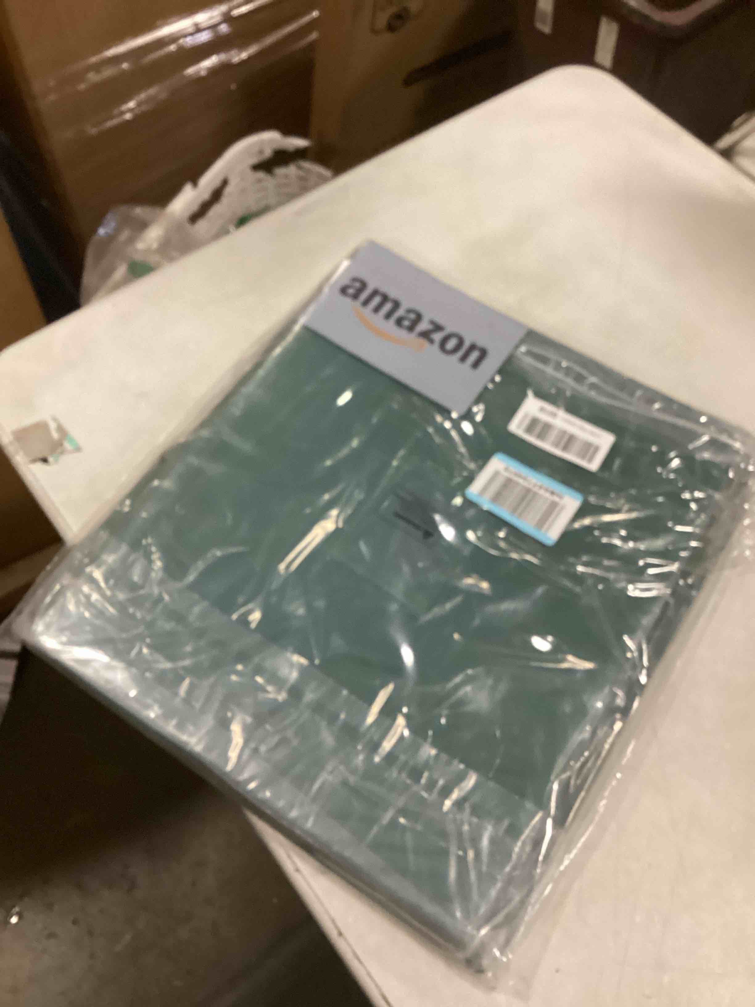 https://s3.amazonaws.com/lotting-images-prod/bidfta/PPE2085555_1740579787292.jpeg