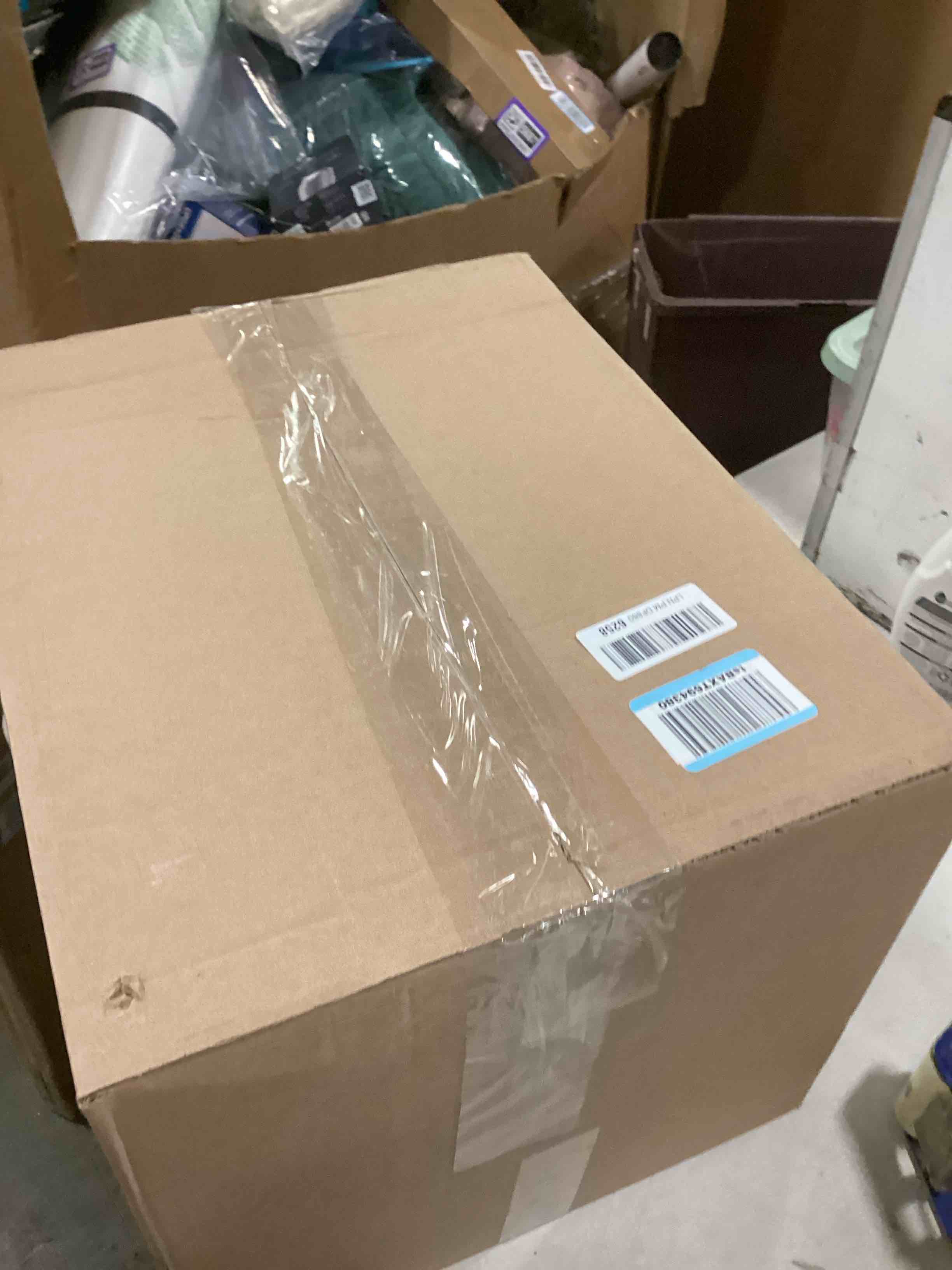 https://s3.amazonaws.com/lotting-images-prod/bidfta/PPE2085730_1740599314174.jpeg