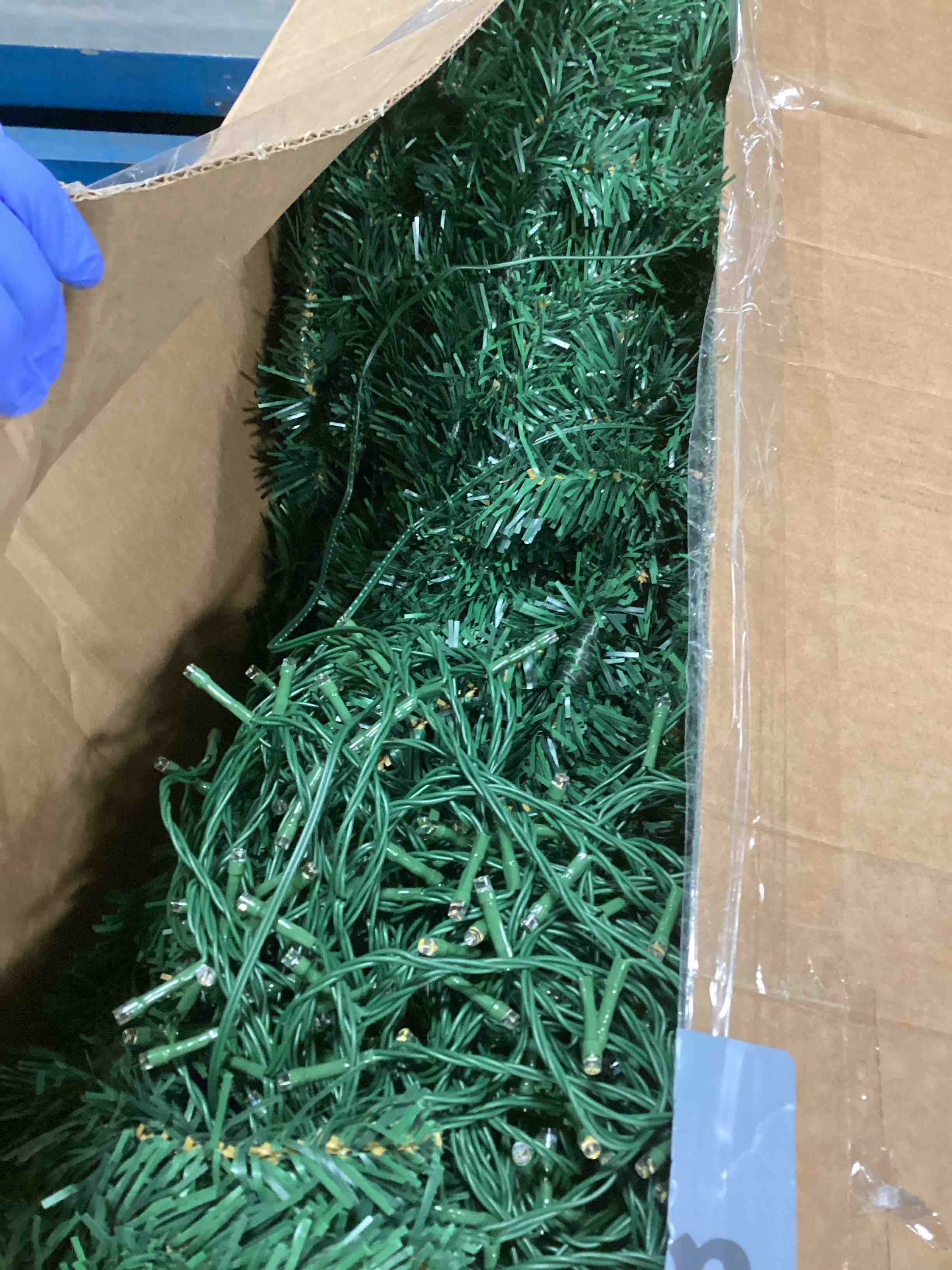https://s3.amazonaws.com/lotting-images-prod/bidfta/PPE2085846_1740664772859.jpeg
