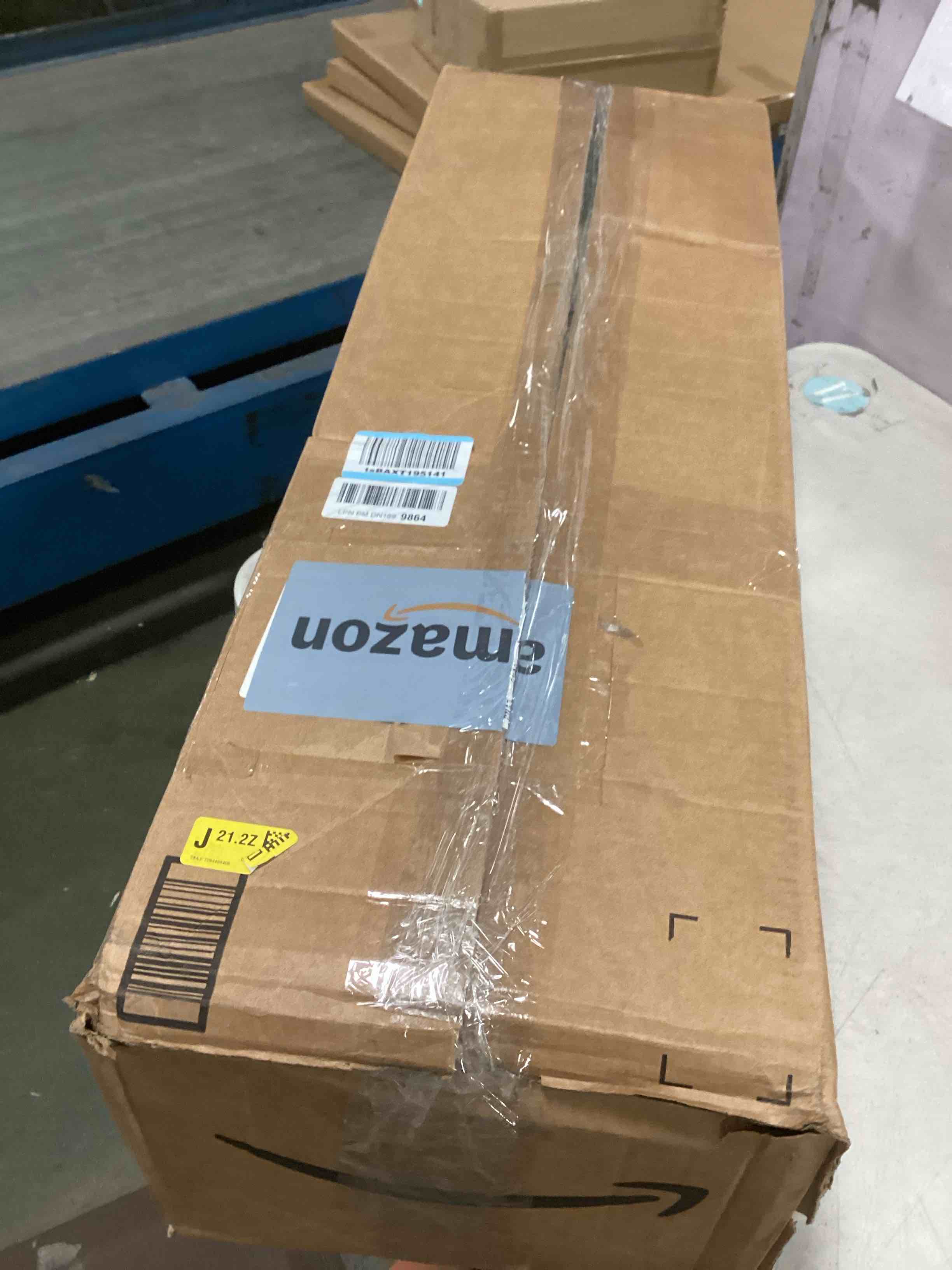https://s3.amazonaws.com/lotting-images-prod/bidfta/PPE2085846_1740664788937.jpeg