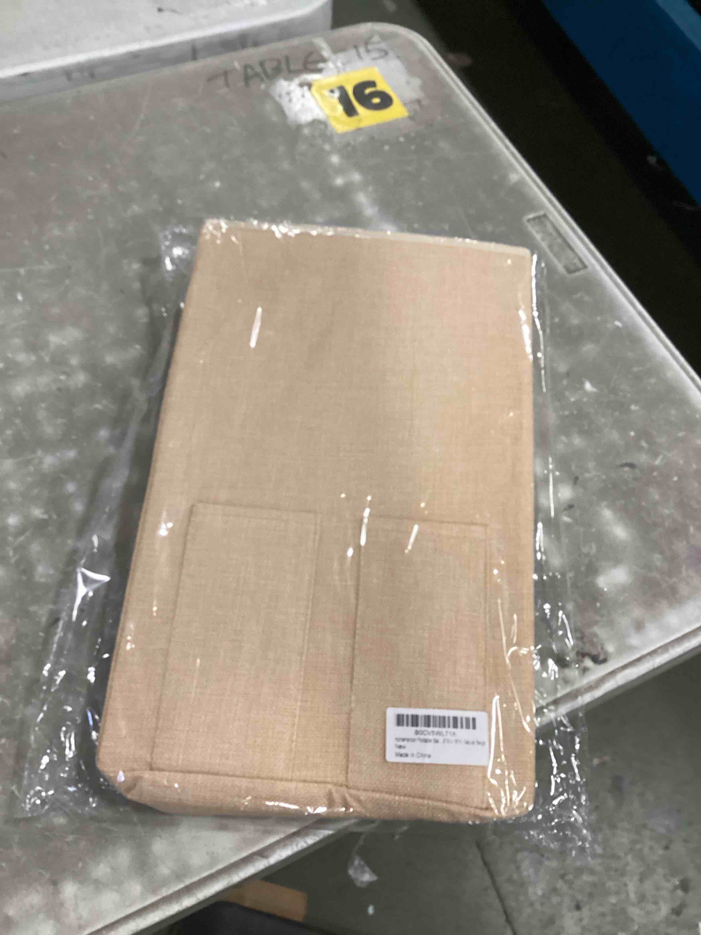 https://s3.amazonaws.com/lotting-images-prod/bidfta/PPE2086176_1739466978267.jpeg