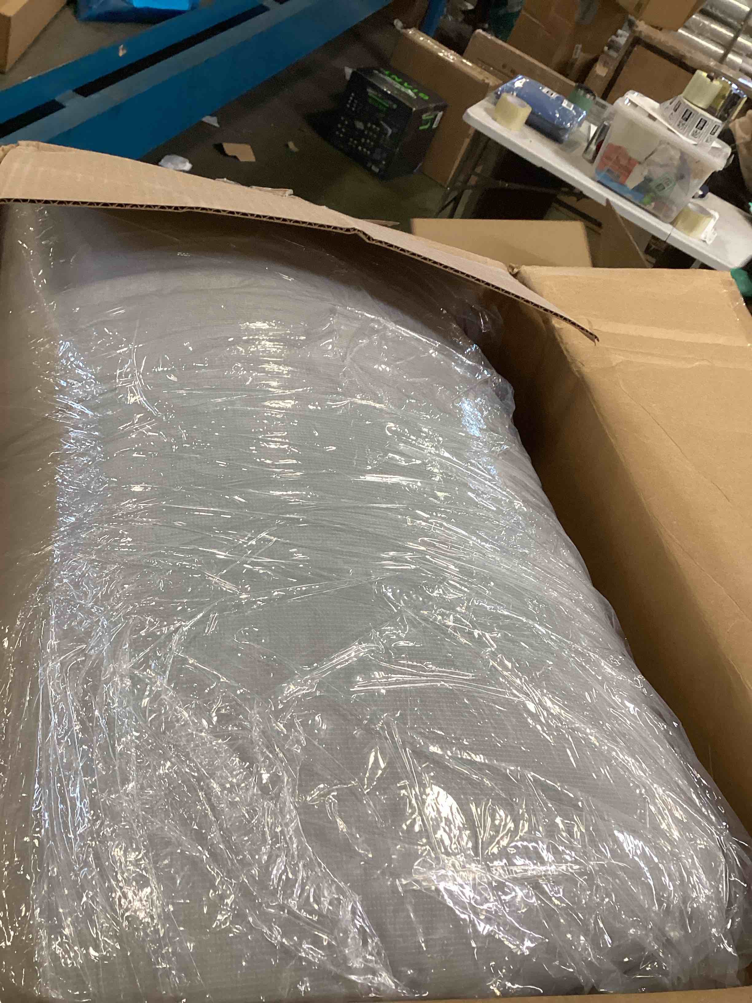 https://s3.amazonaws.com/lotting-images-prod/bidfta/PPE2086379_1739551280037.jpeg