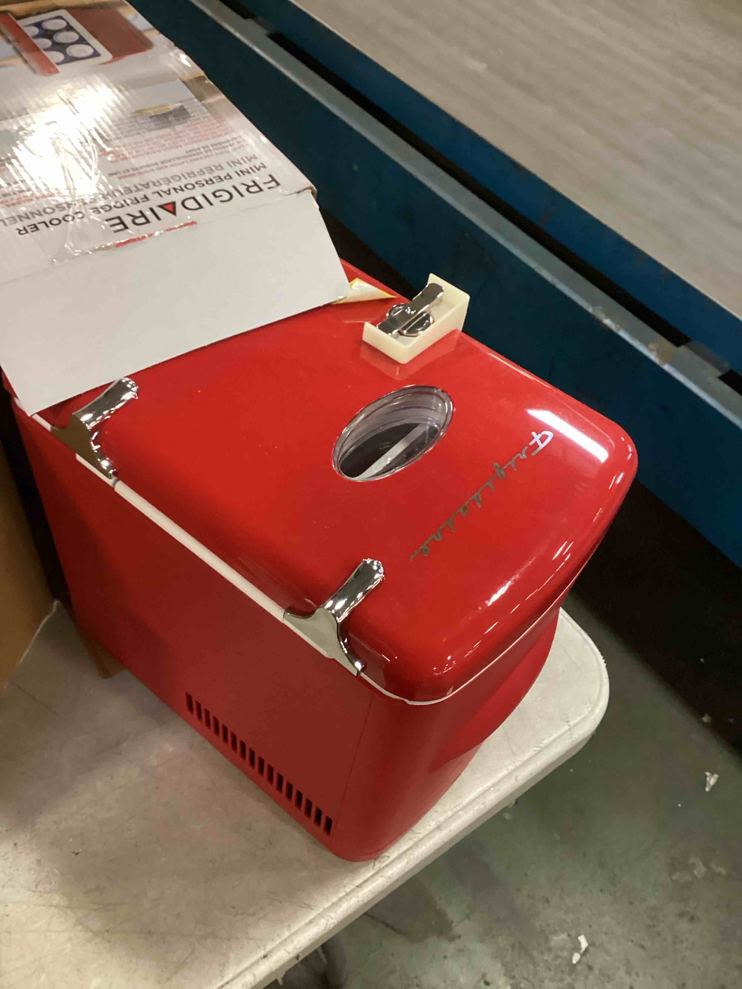 https://s3.amazonaws.com/lotting-images-prod/bidfta/PPE2087347_1740060785762.jpeg