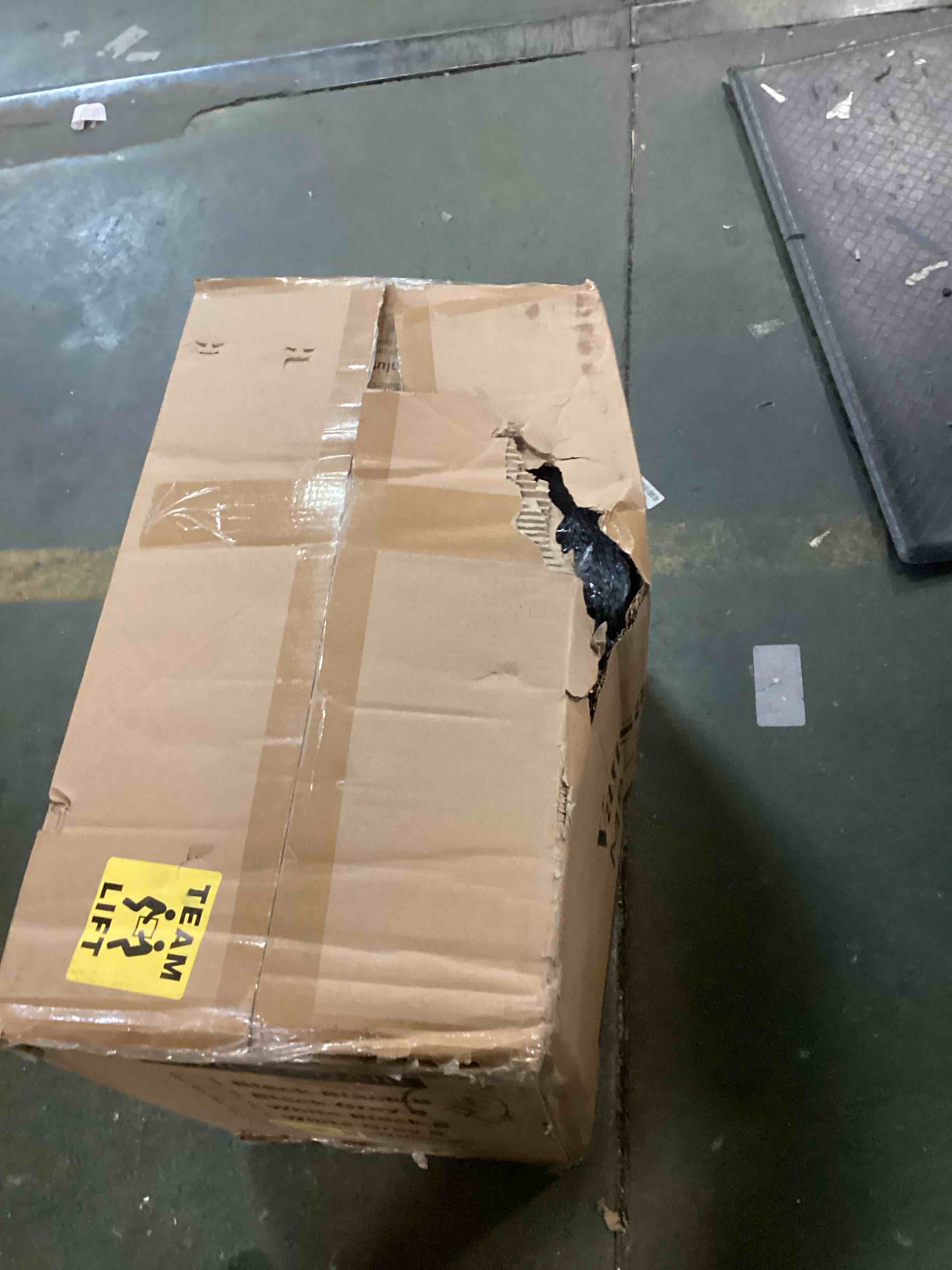 https://s3.amazonaws.com/lotting-images-prod/bidfta/PPE2087605_1740146887964.jpeg