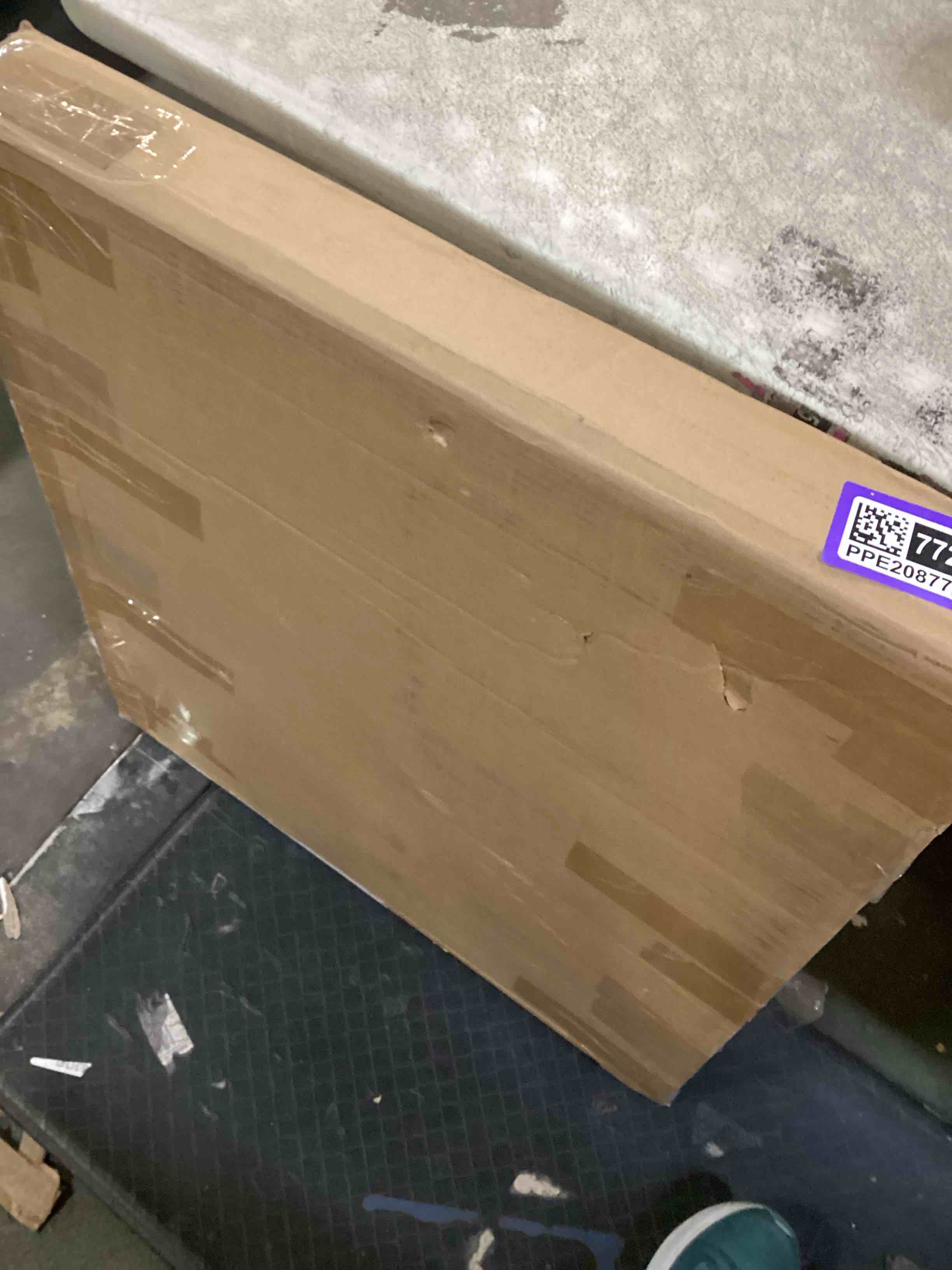 https://s3.amazonaws.com/lotting-images-prod/bidfta/PPE2087723_1740162500143.jpeg