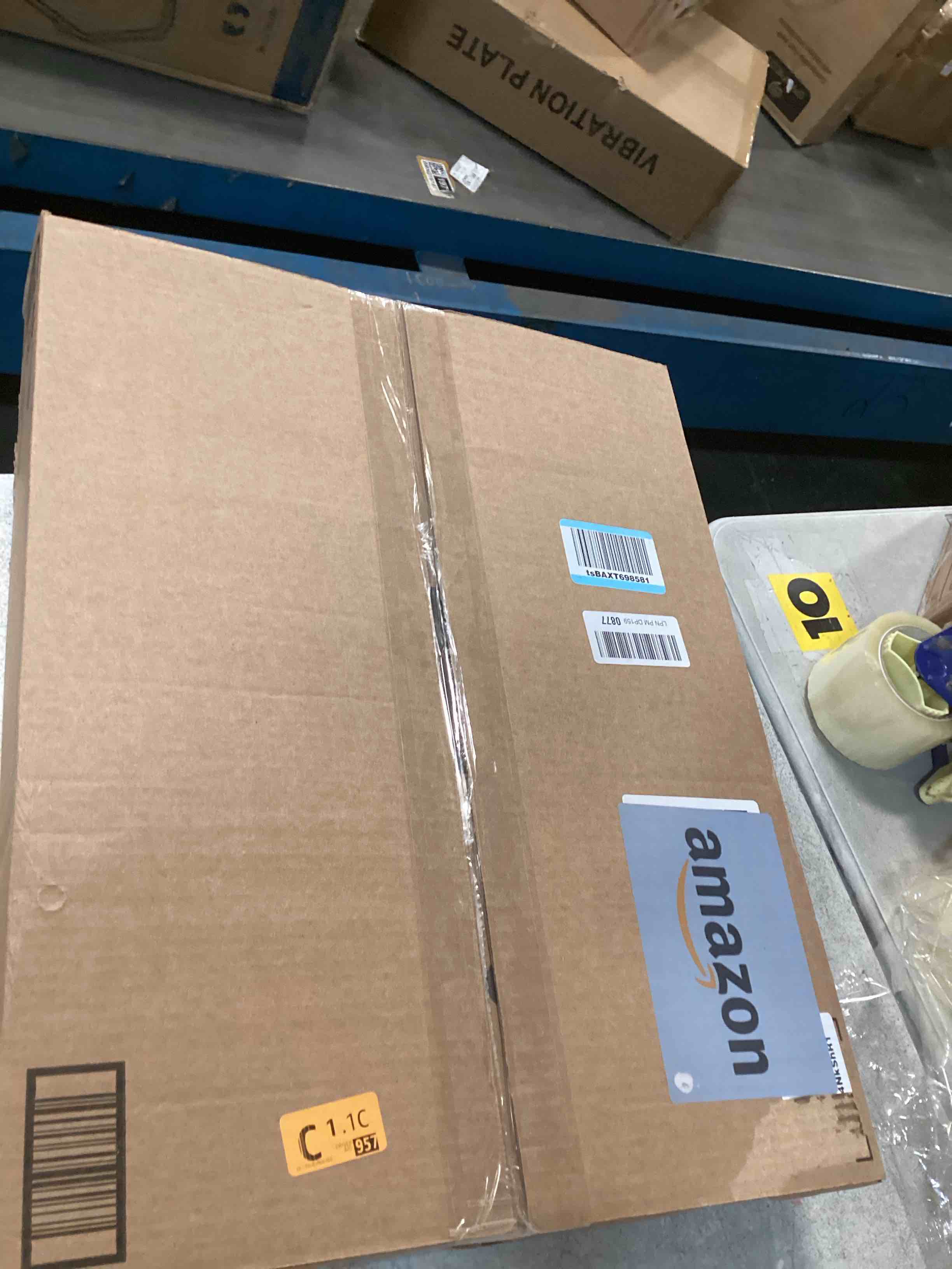 https://s3.amazonaws.com/lotting-images-prod/bidfta/PPE2088349_1740579499879.jpeg