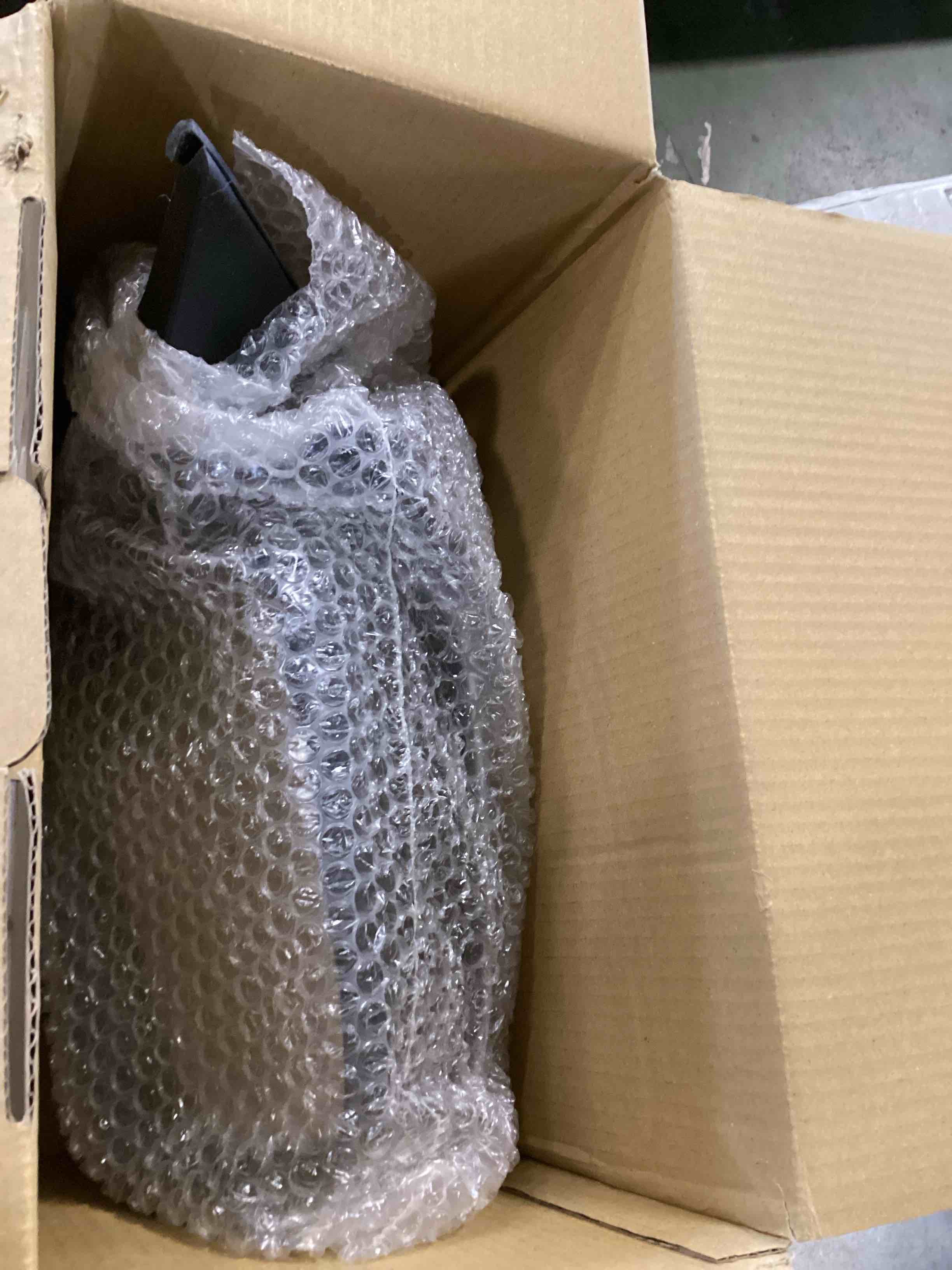 https://s3.amazonaws.com/lotting-images-prod/bidfta/PPE2088842_1740767251235.jpeg