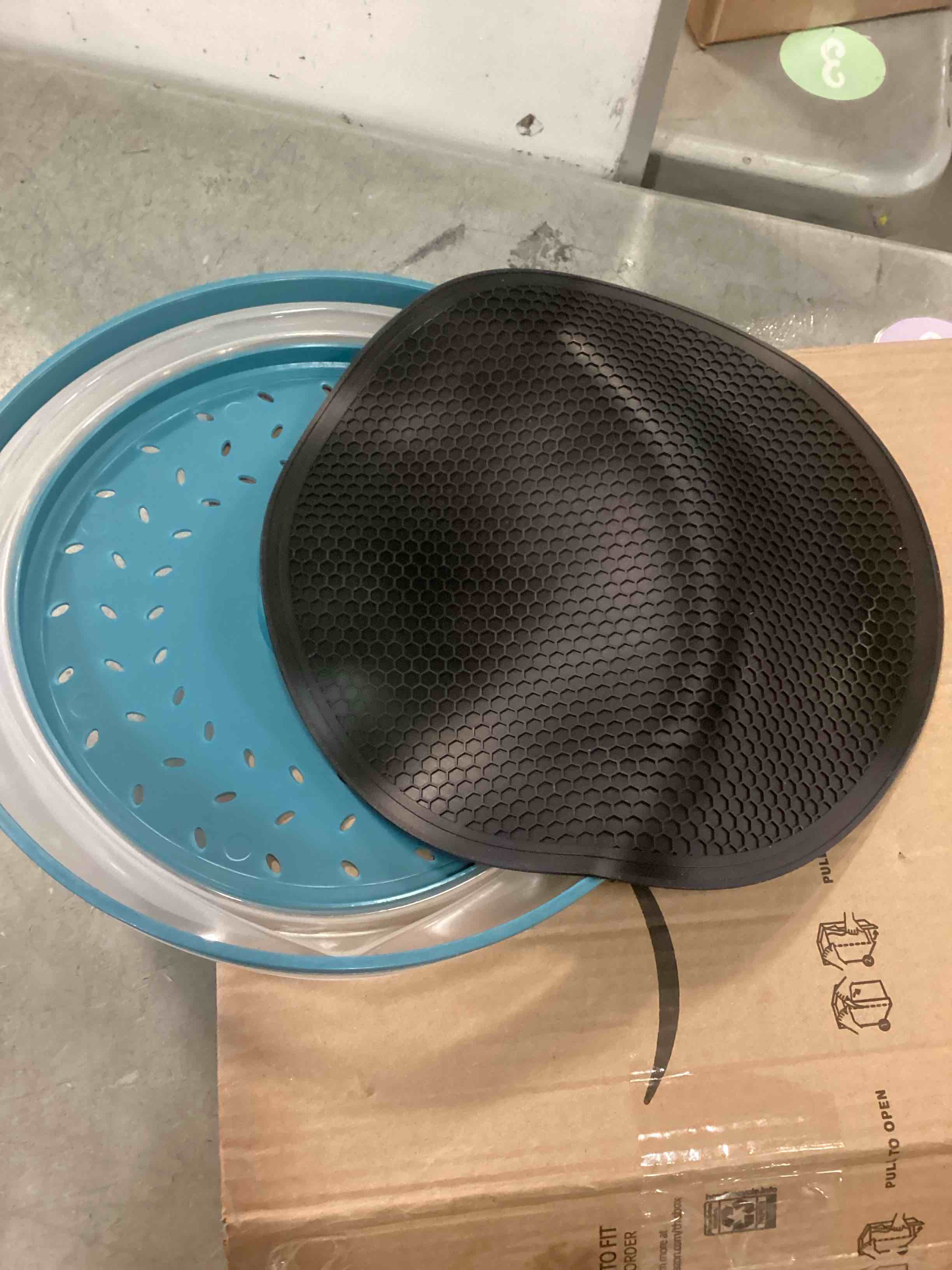 https://s3.amazonaws.com/lotting-images-prod/bidfta/PPE2089564_1740067733077.jpeg