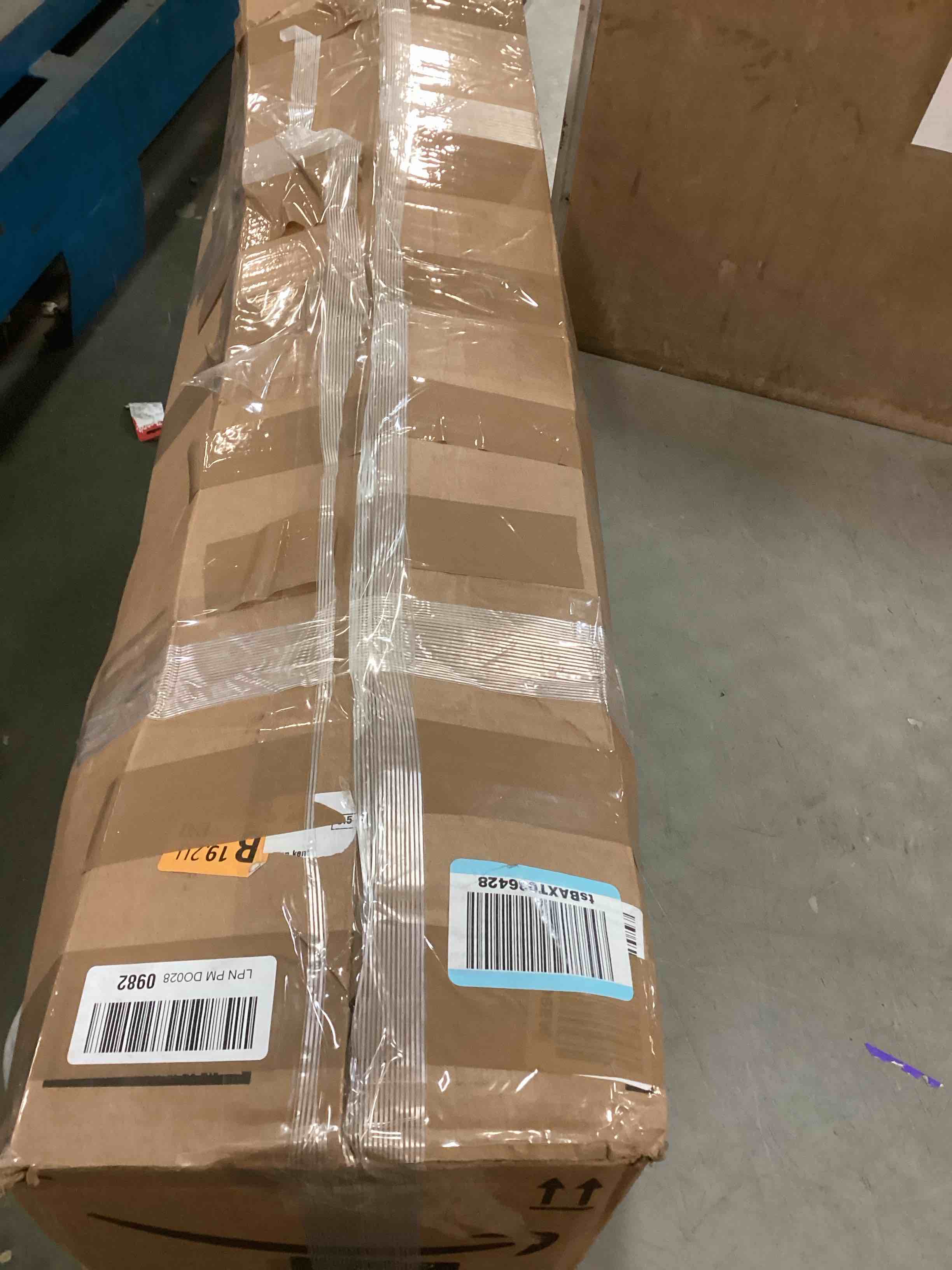 https://s3.amazonaws.com/lotting-images-prod/bidfta/PPE2089802_1740154435792.jpeg