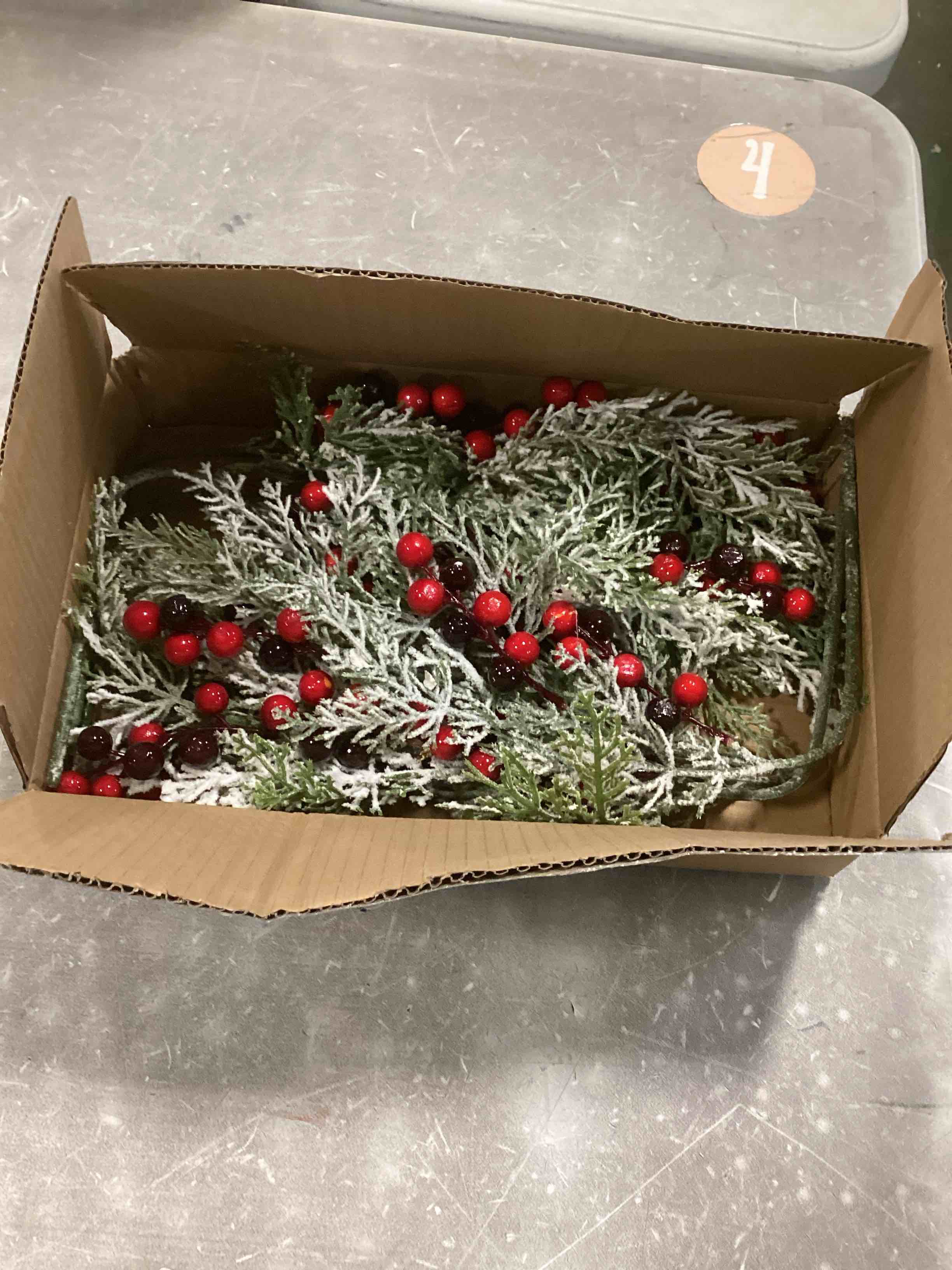 https://s3.amazonaws.com/lotting-images-prod/bidfta/PPE2090185_1740431785241.jpeg