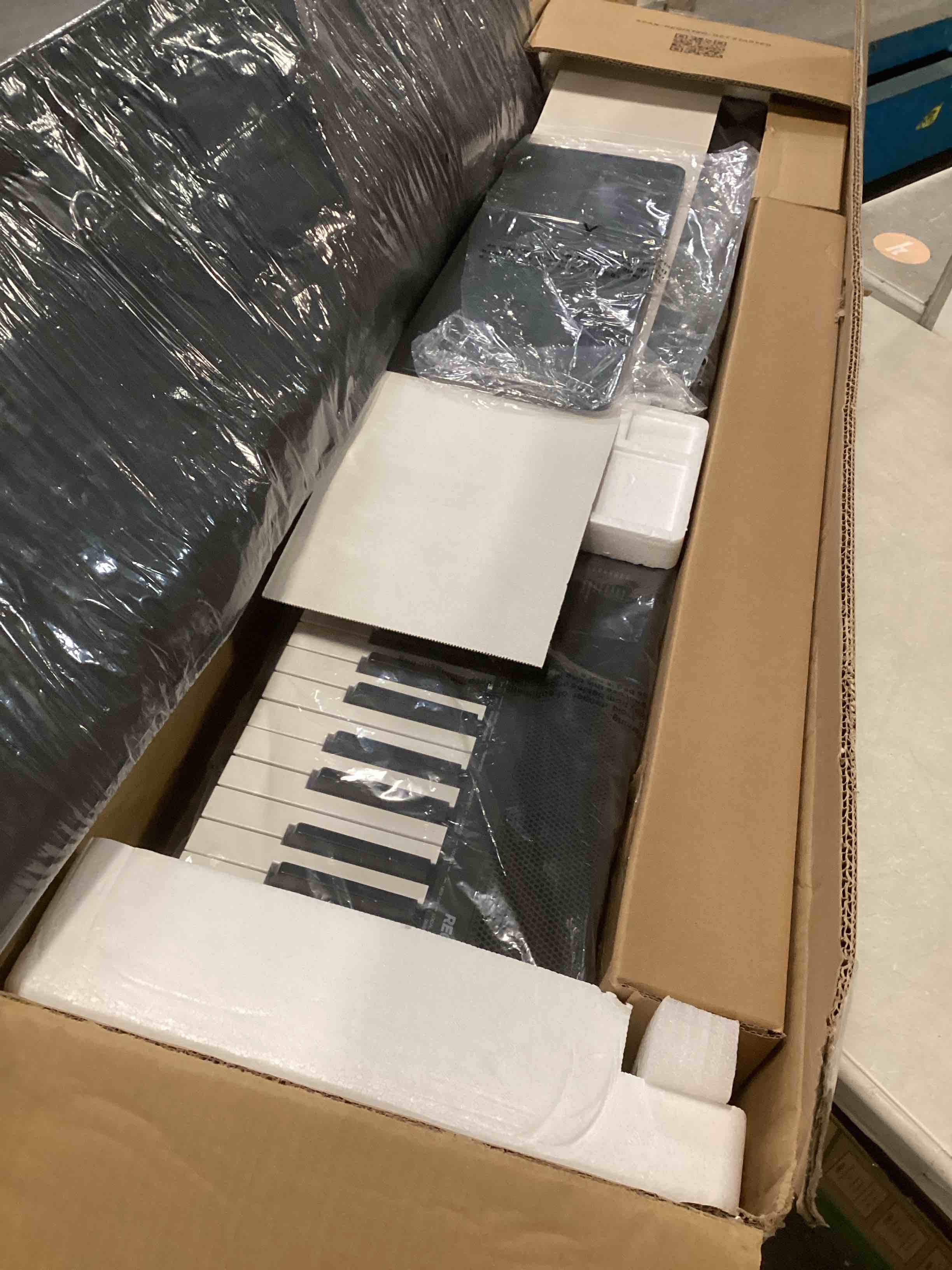 https://s3.amazonaws.com/lotting-images-prod/bidfta/PPE2090370_1740510806220.jpeg