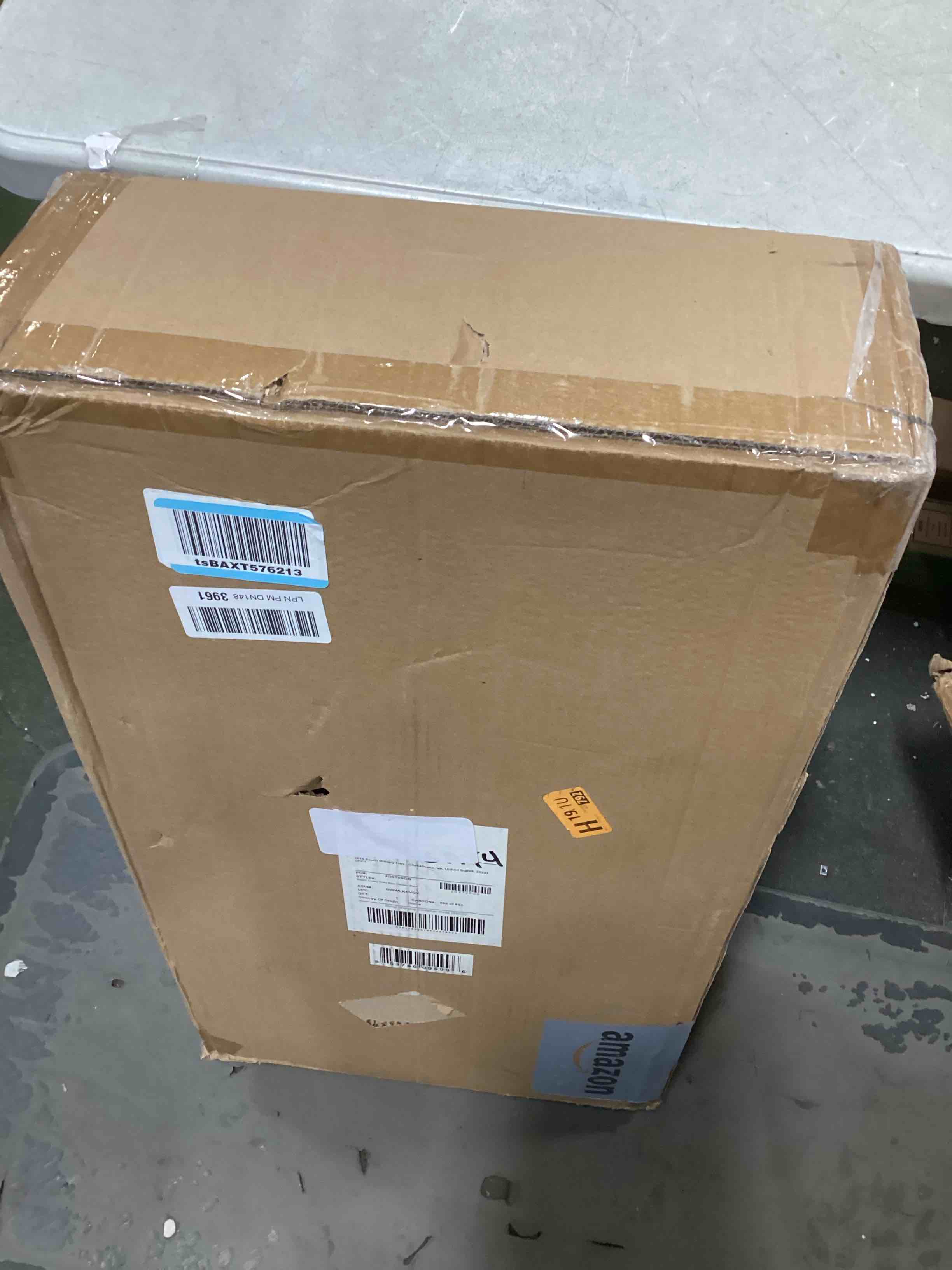 https://s3.amazonaws.com/lotting-images-prod/bidfta/PPE2090372_1740510978107.jpeg