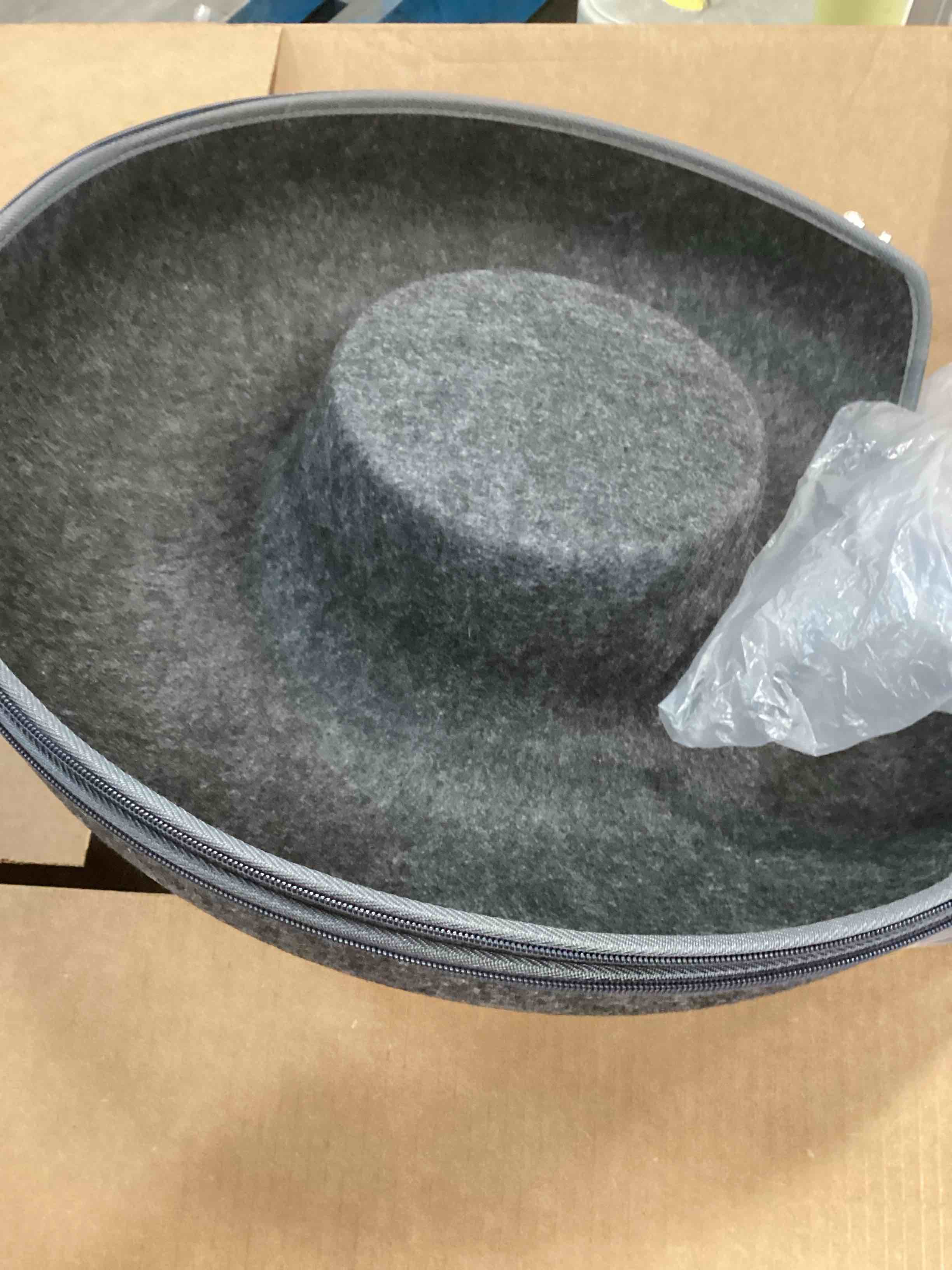 Condition photo showing Good Condition for Cat Tunnel,Peekaboo Cat Cave Bed for Indoor Cats,Cat Donut Tunnel for Pet Cat House,Detachable Round Cat Felt & Washable Interior Cat Play Tunnel (20 Inch, Dark Grey)