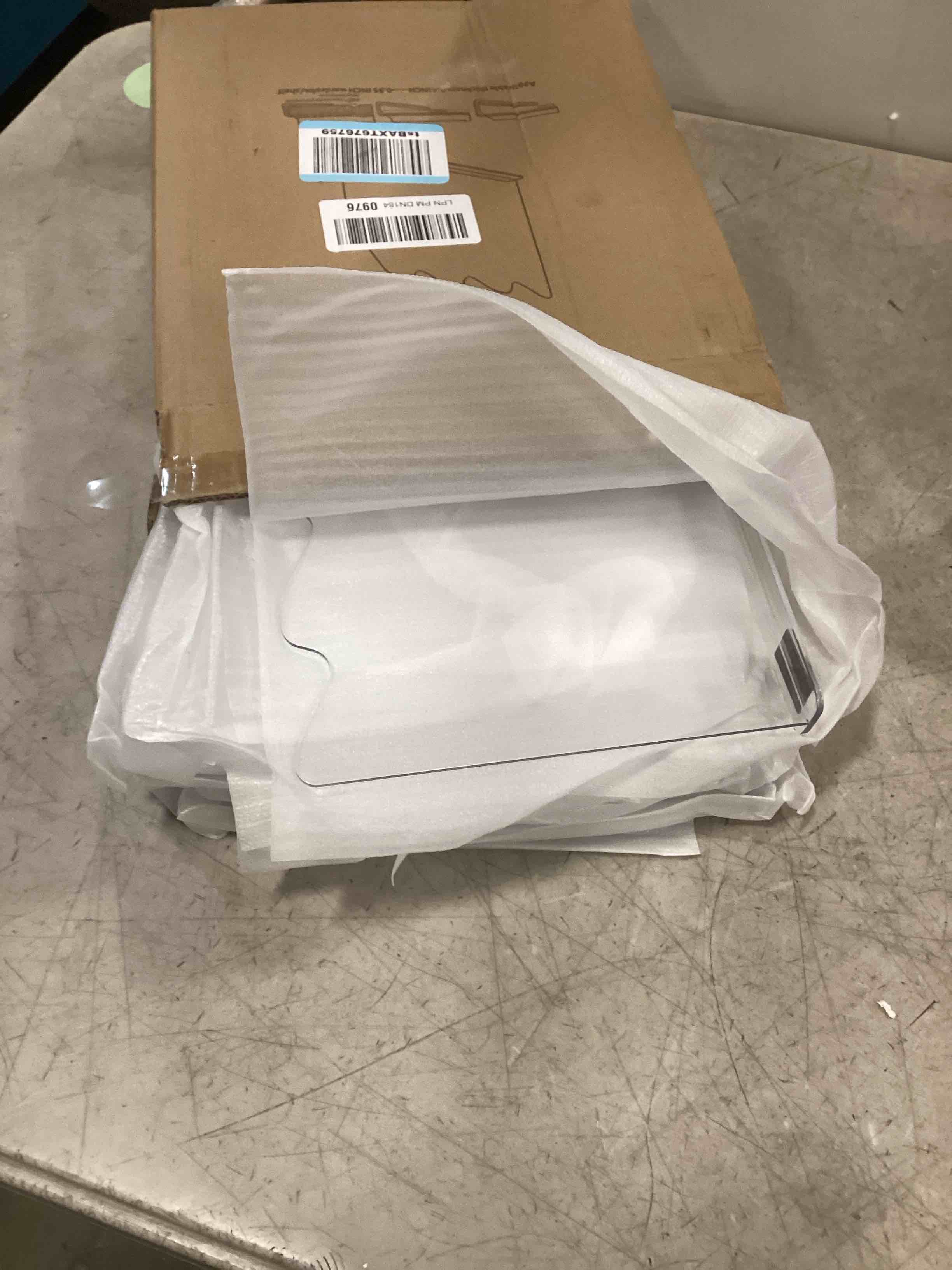 https://s3.amazonaws.com/lotting-images-prod/bidfta/PPE2091362_1741034505527.jpeg