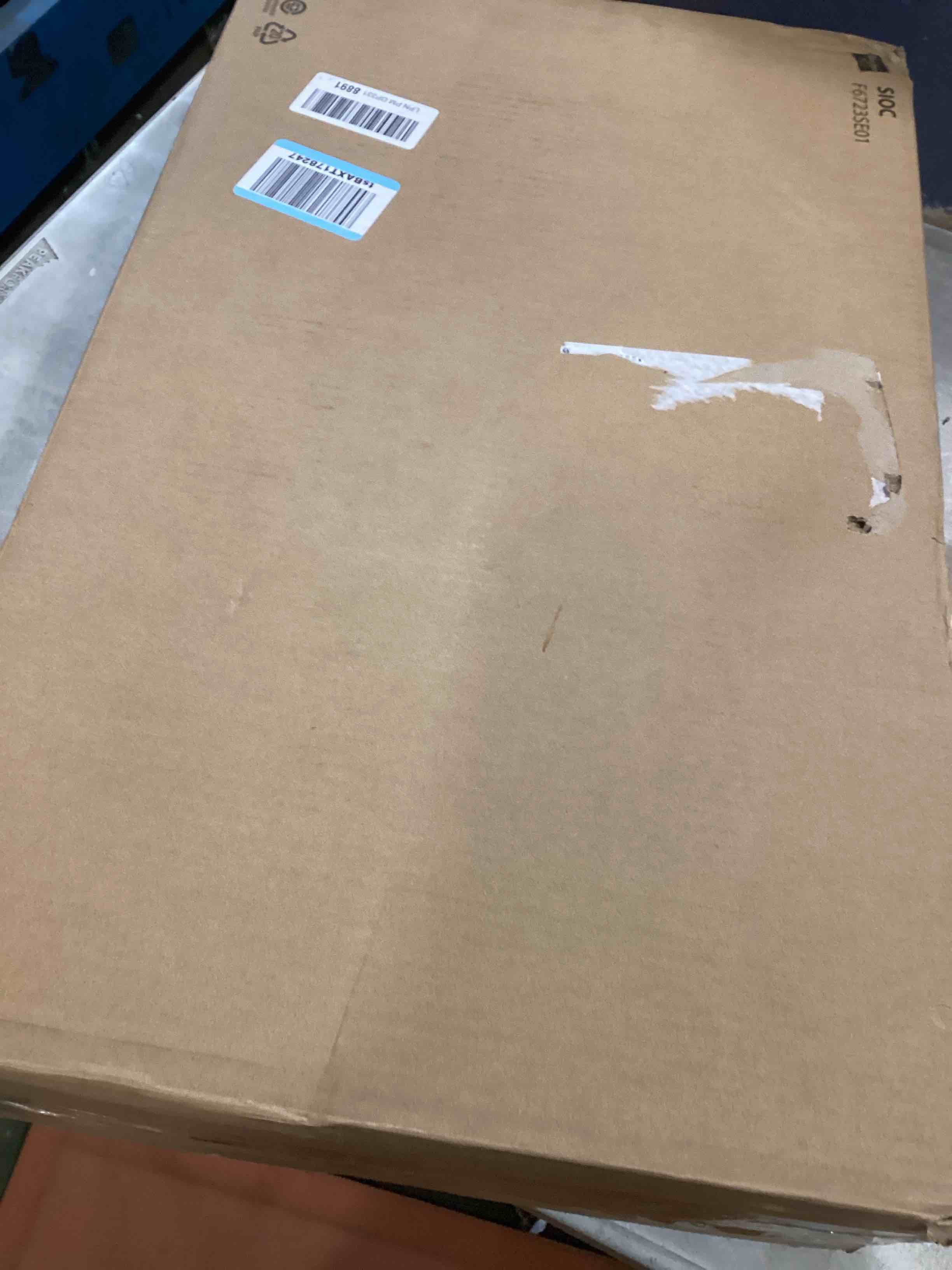 https://s3.amazonaws.com/lotting-images-prod/bidfta/PPE2091832_1741203311612.jpeg