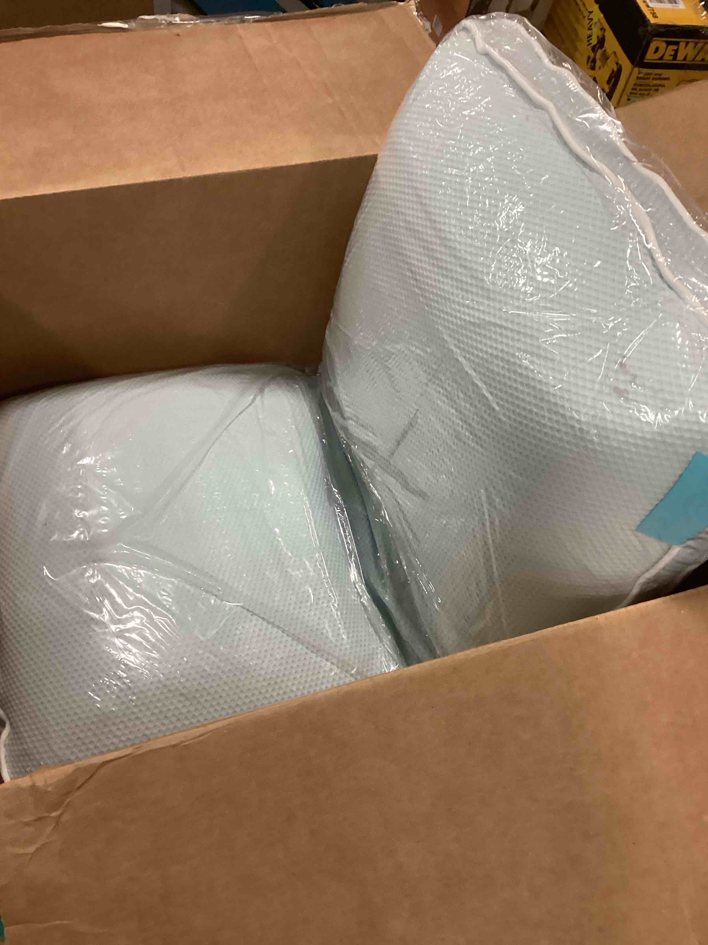 https://s3.amazonaws.com/lotting-images-prod/bidfta/PPE2091877_1741267252624.jpeg