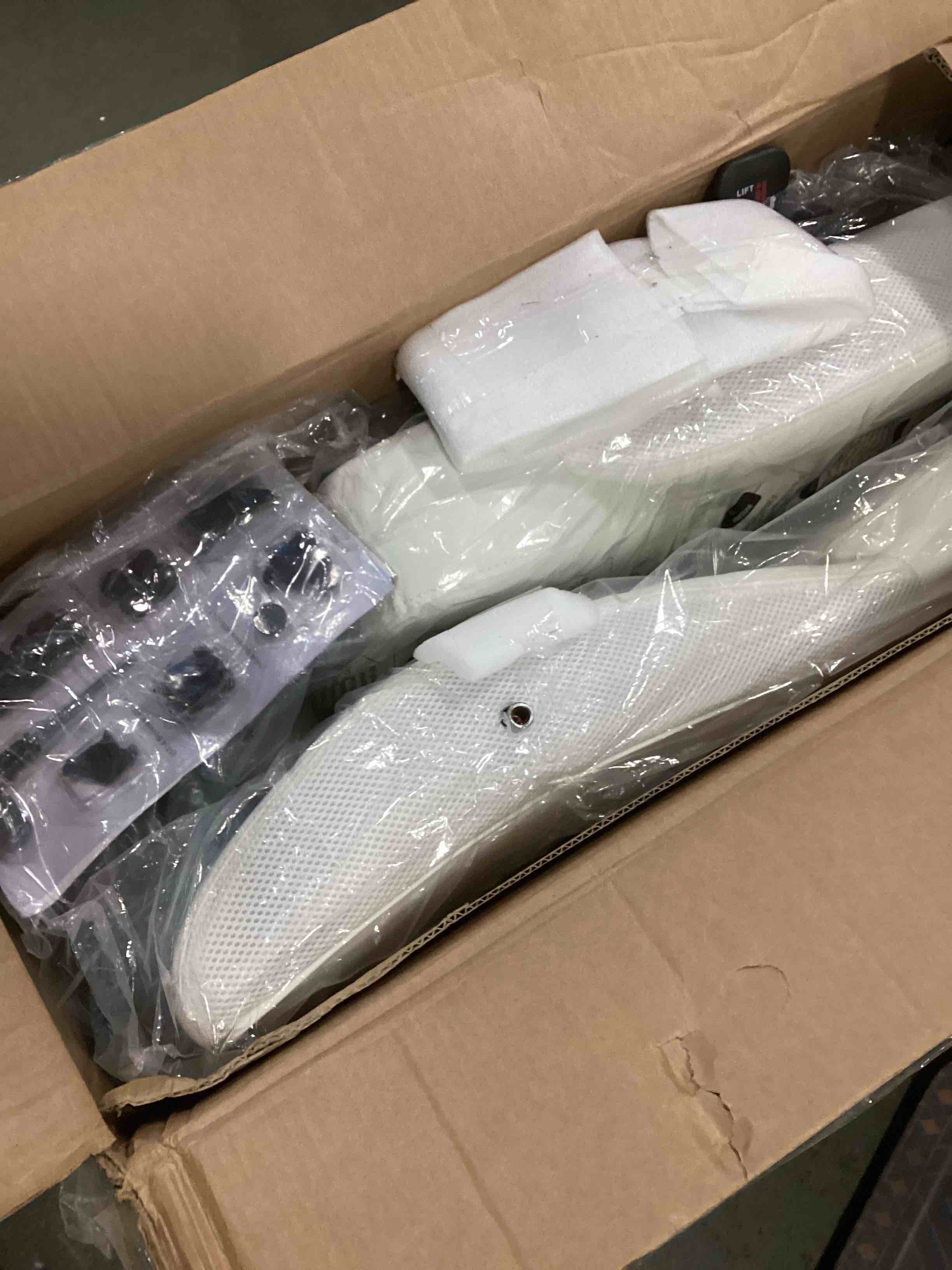 https://s3.amazonaws.com/lotting-images-prod/bidfta/PPE2091963_1741278556452.jpeg