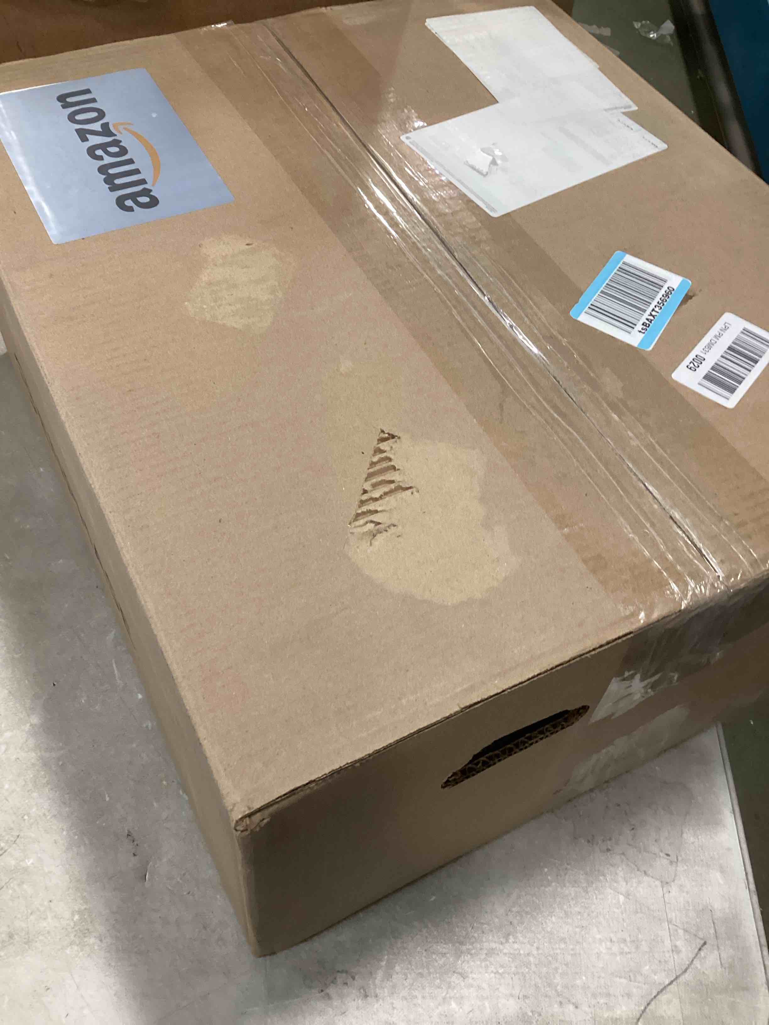 https://s3.amazonaws.com/lotting-images-prod/bidfta/PPE2091978_1741279710291.jpeg