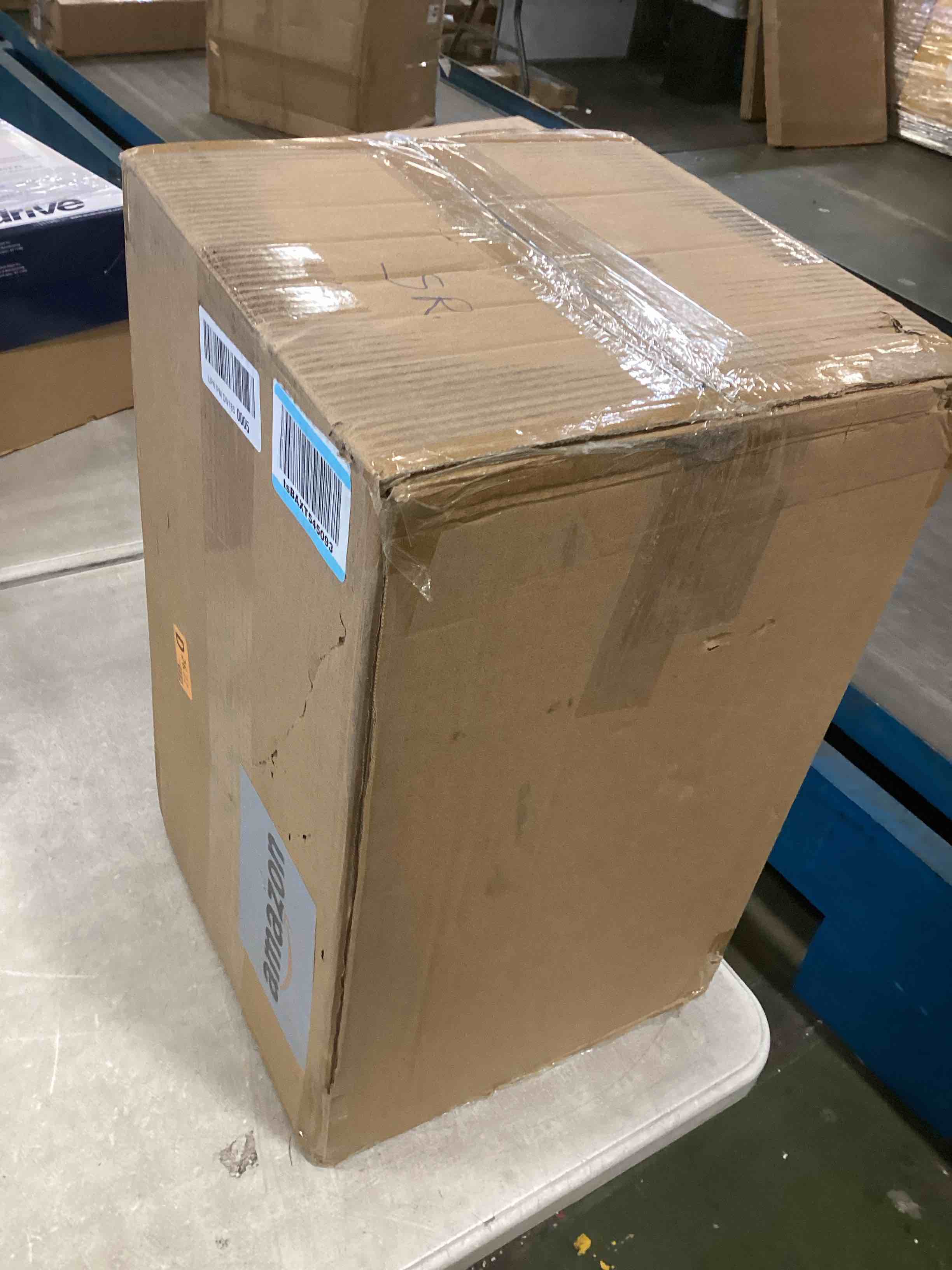 https://s3.amazonaws.com/lotting-images-prod/bidfta/PPE2092523_1740763707071.jpeg