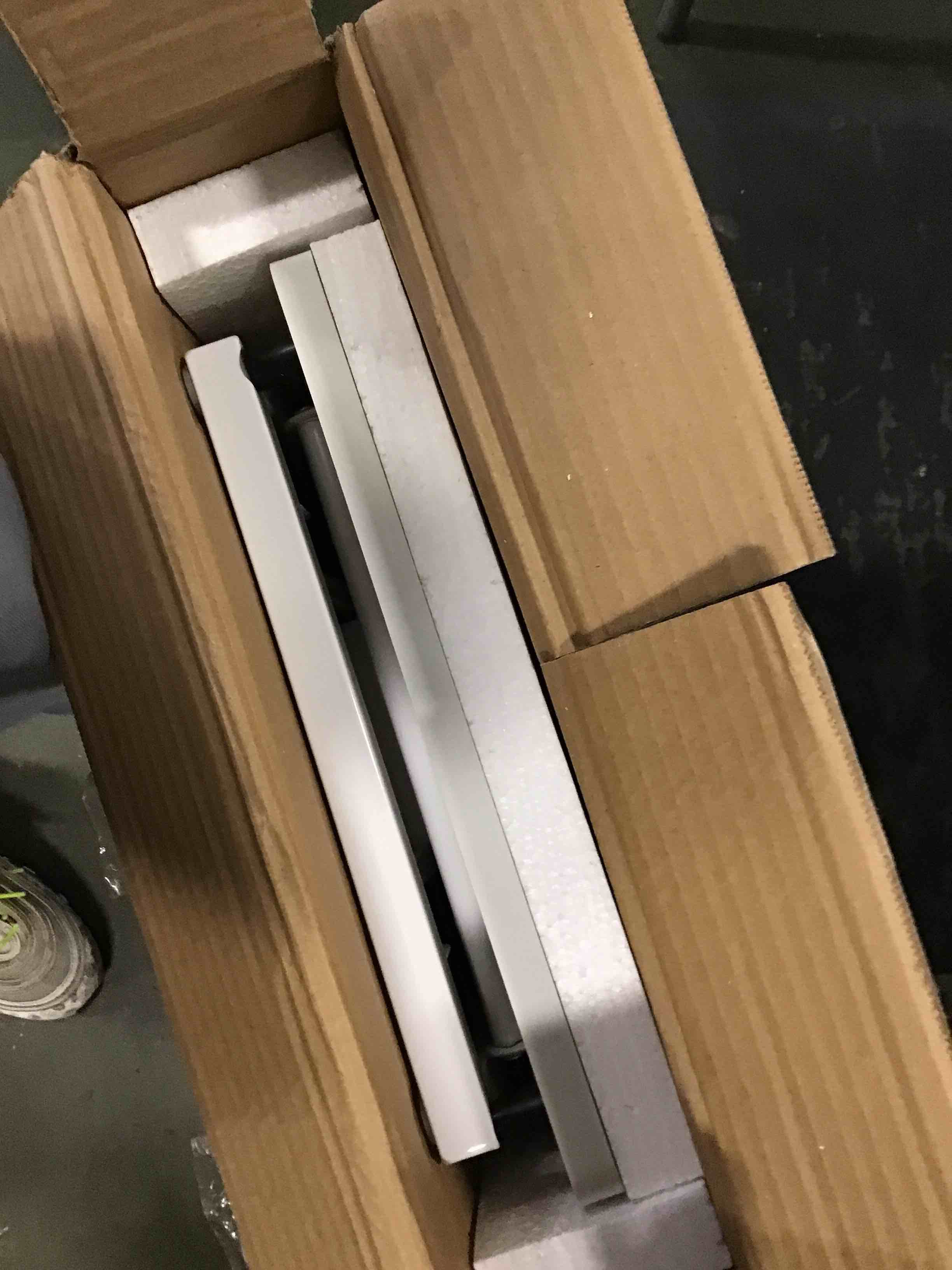https://s3.amazonaws.com/lotting-images-prod/bidfta/PPE2092662_1741013494443.jpeg