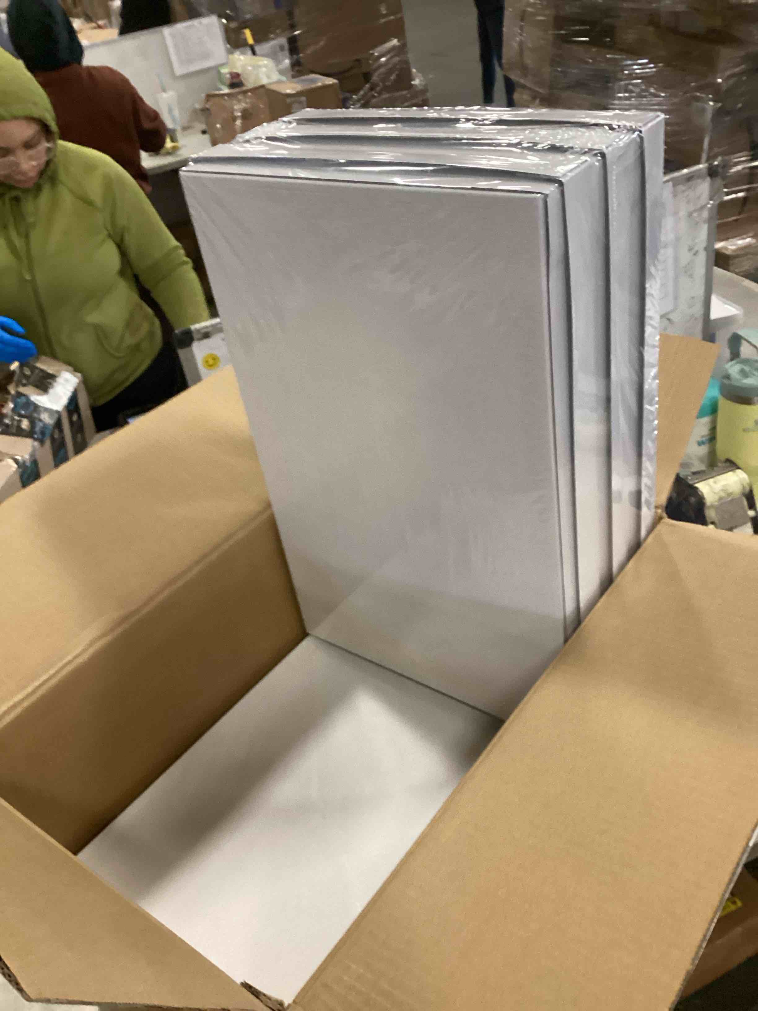 https://s3.amazonaws.com/lotting-images-prod/bidfta/PPE2092753_1741027887370.jpeg