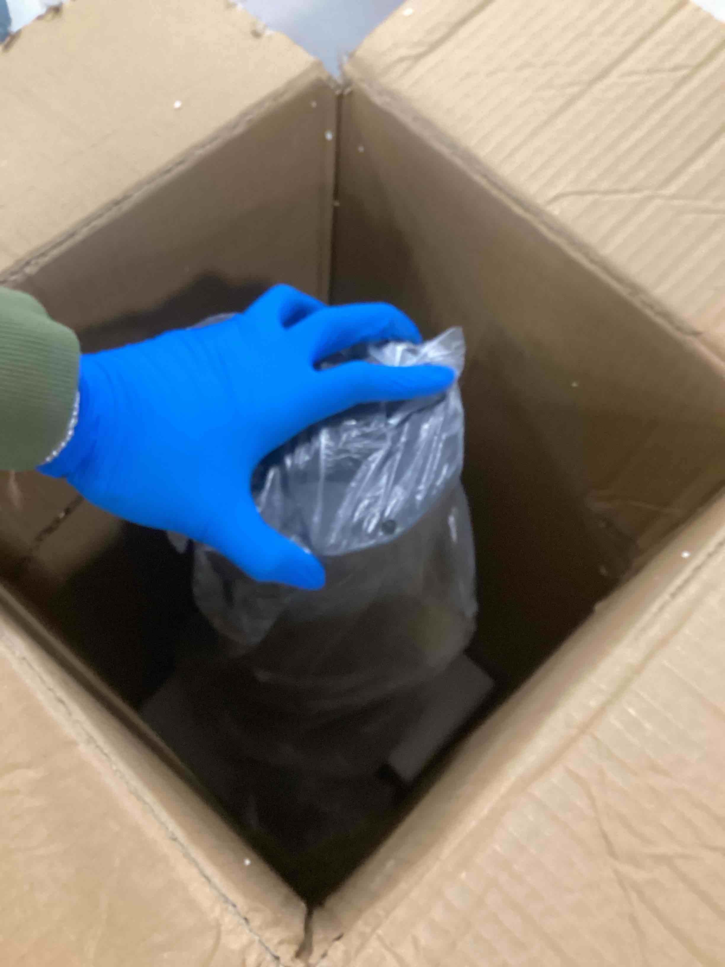 https://s3.amazonaws.com/lotting-images-prod/bidfta/PPE2092828_1741095840305.jpeg
