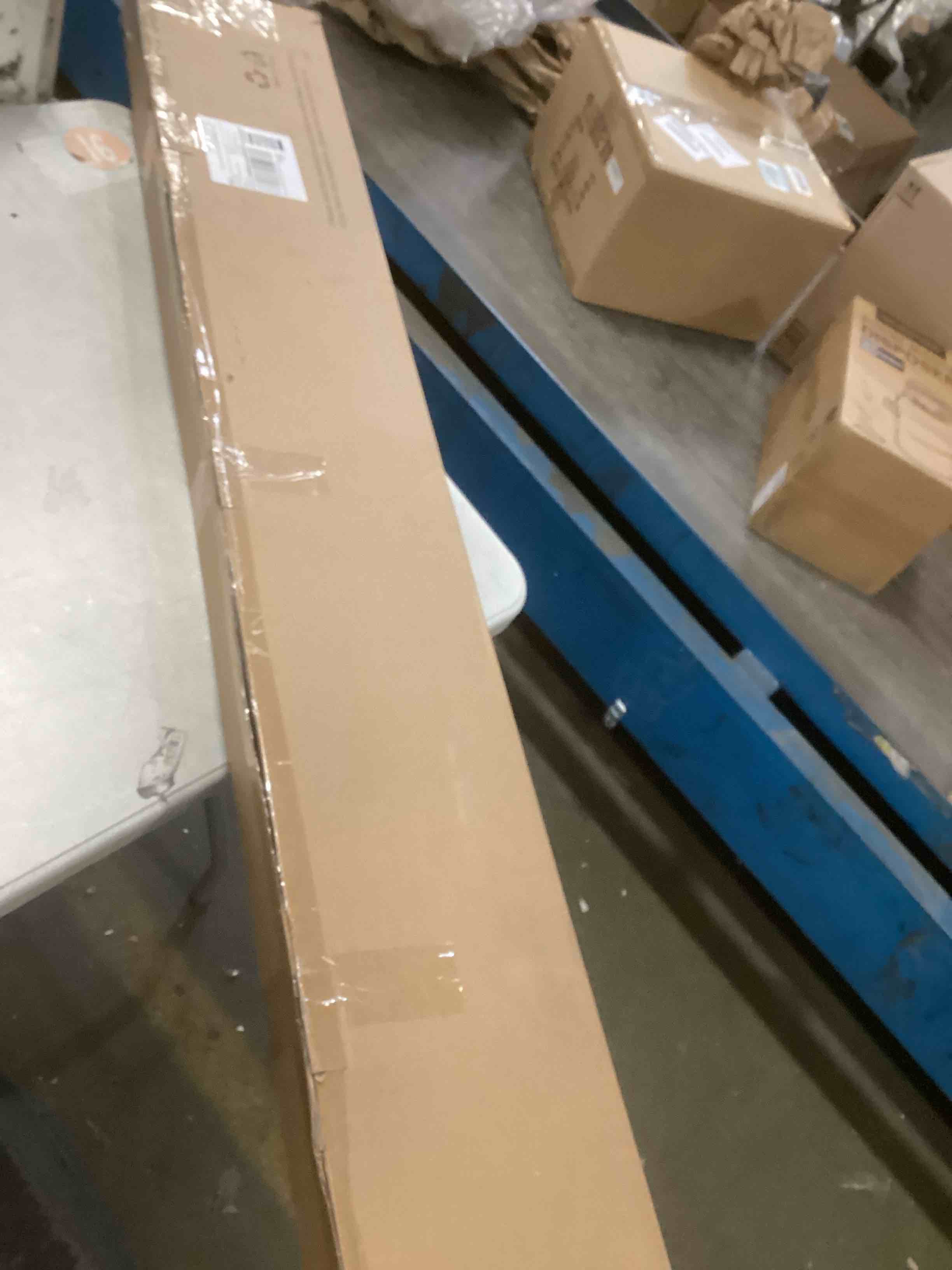 https://s3.amazonaws.com/lotting-images-prod/bidfta/PPE2092986_1741114227368.jpeg