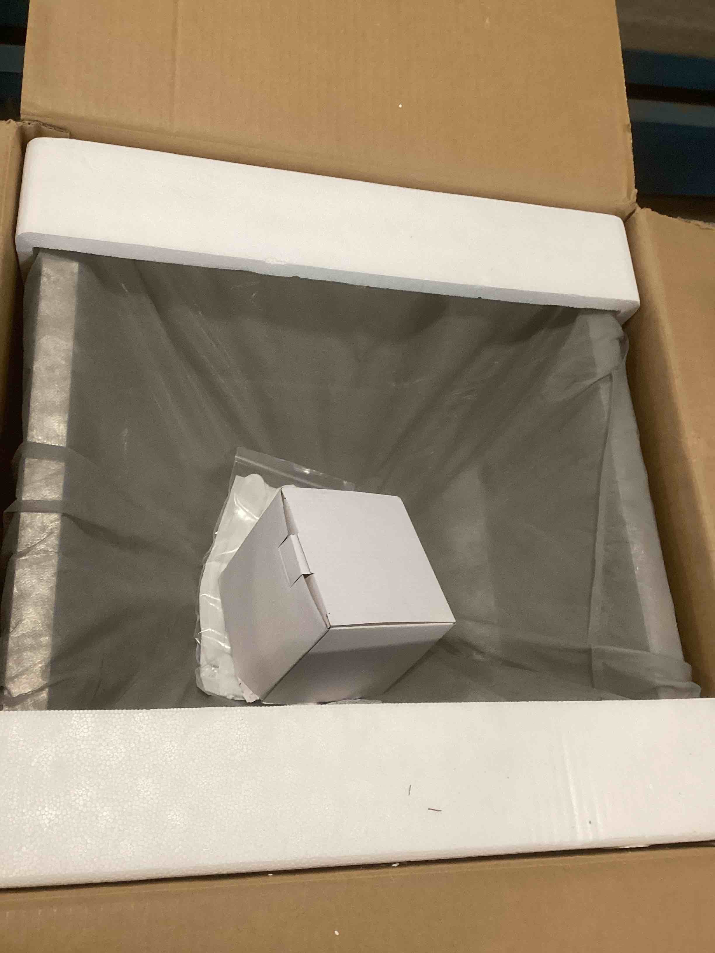 https://s3.amazonaws.com/lotting-images-prod/bidfta/PPE2093086_1741180943260.jpeg
