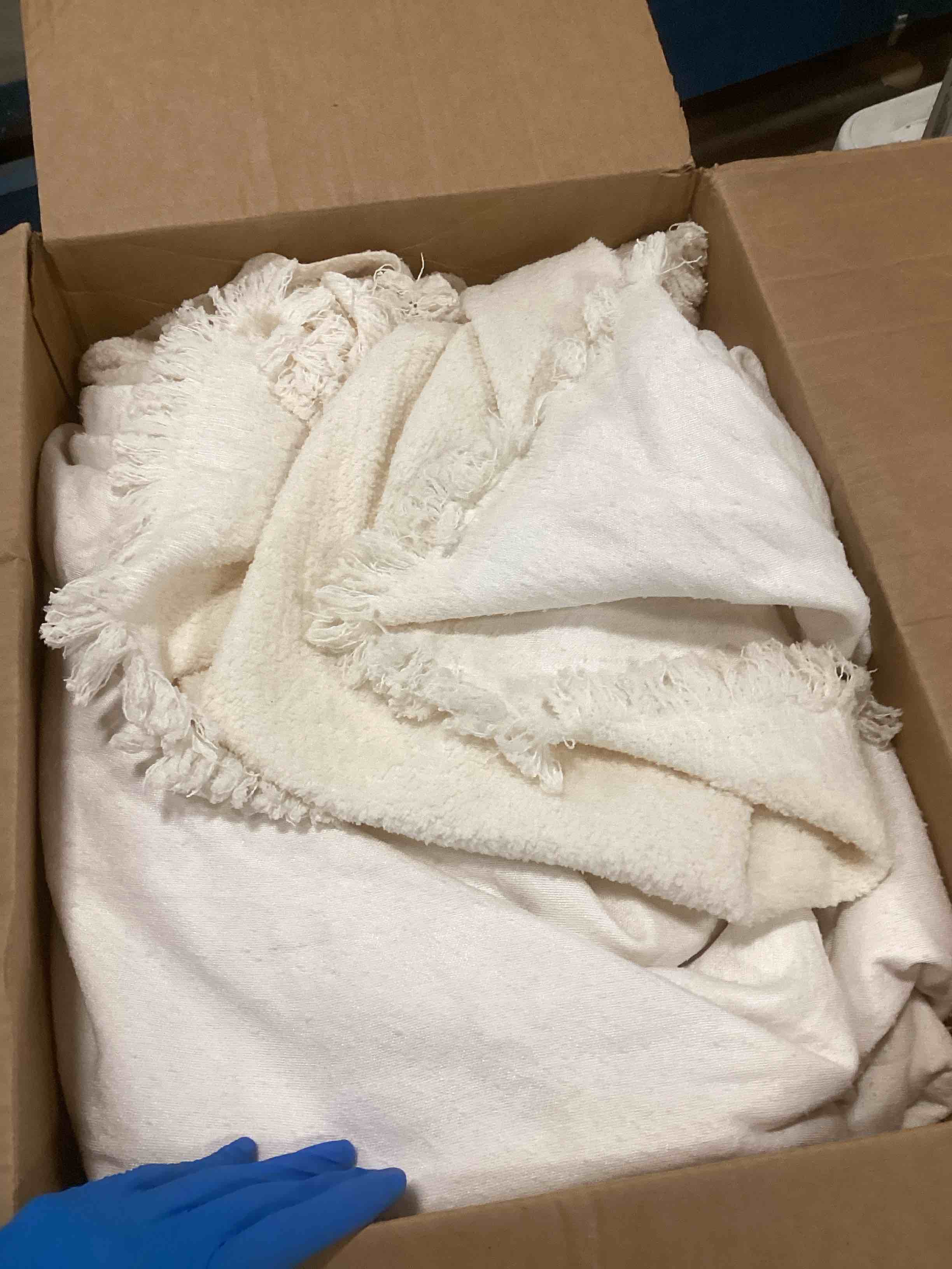 https://s3.amazonaws.com/lotting-images-prod/bidfta/PPE2093224_1741194287180.jpeg