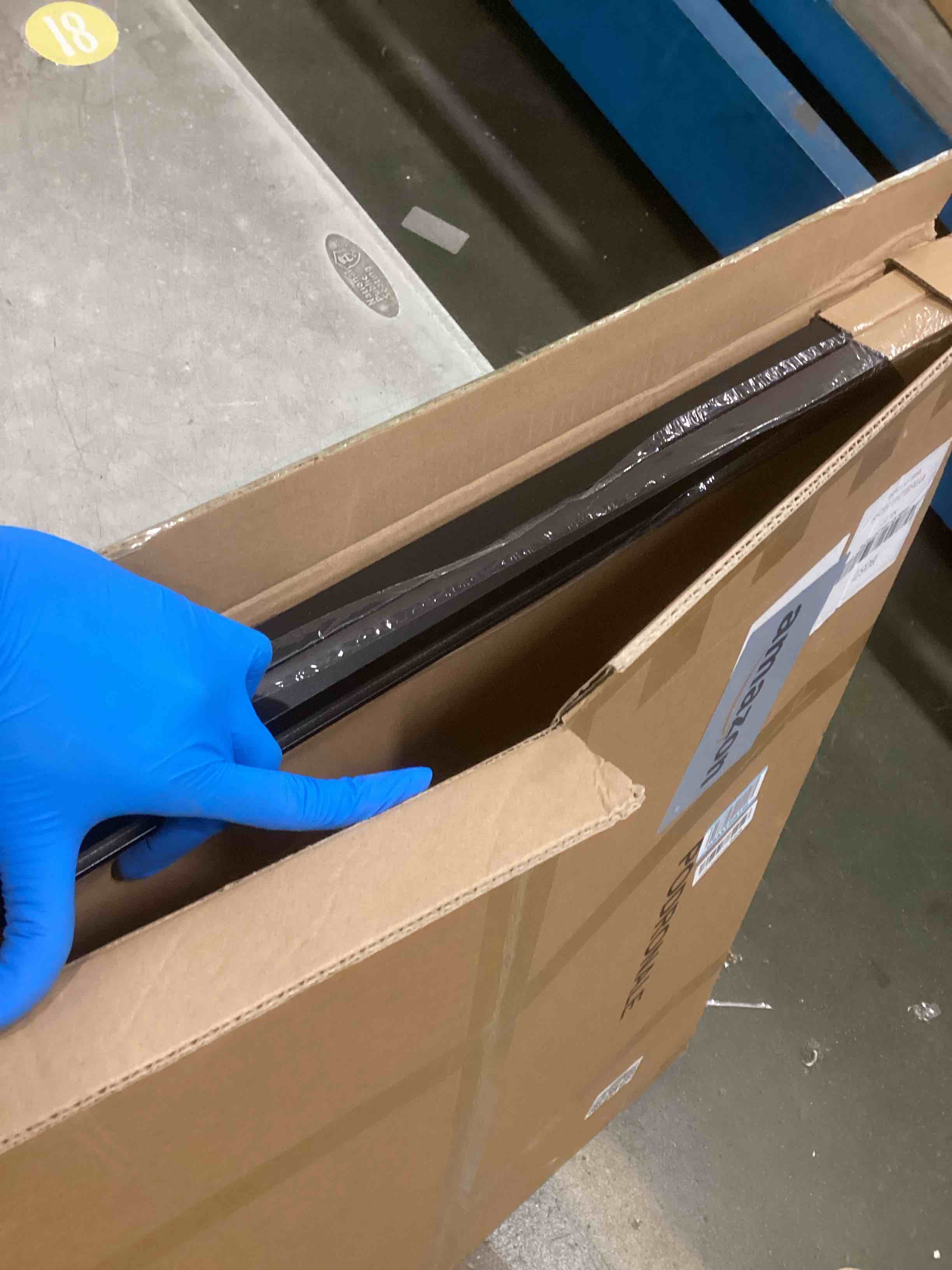 https://s3.amazonaws.com/lotting-images-prod/bidfta/PPE2093450_1741270870959.jpeg
