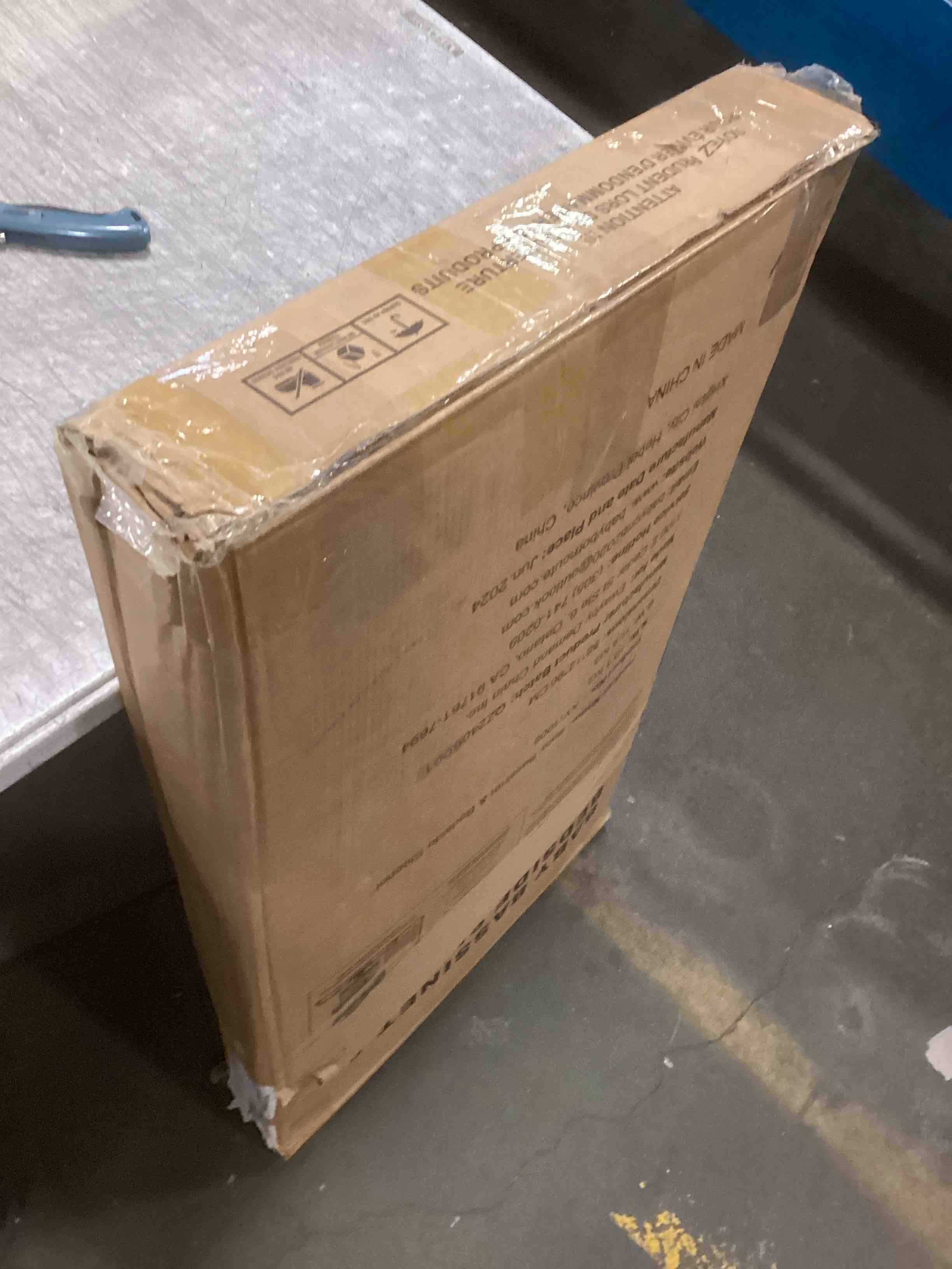 https://s3.amazonaws.com/lotting-images-prod/bidfta/PPE2093677_1741355753432.jpeg
