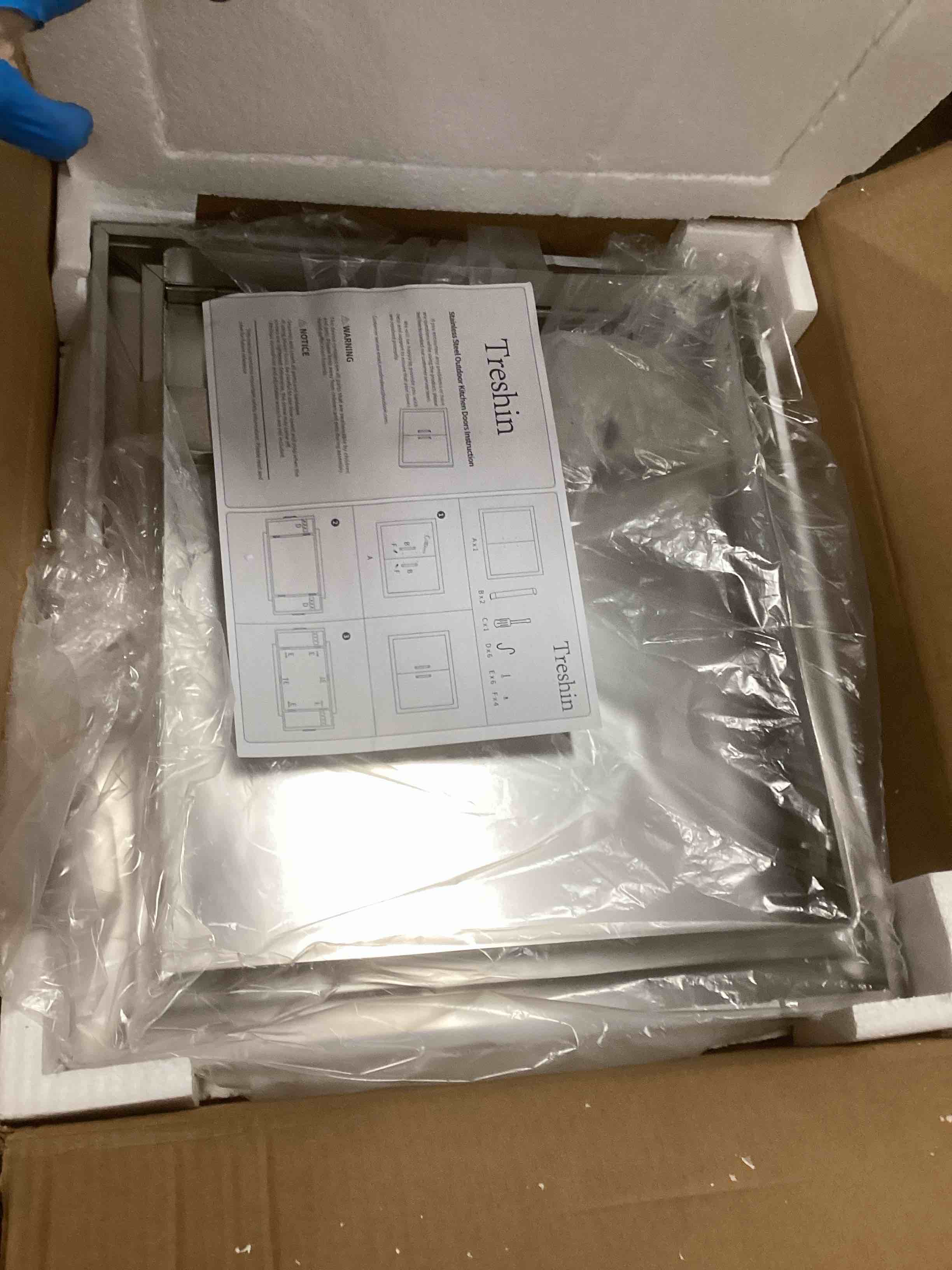https://s3.amazonaws.com/lotting-images-prod/bidfta/PPE2093741_1741362296793.jpeg