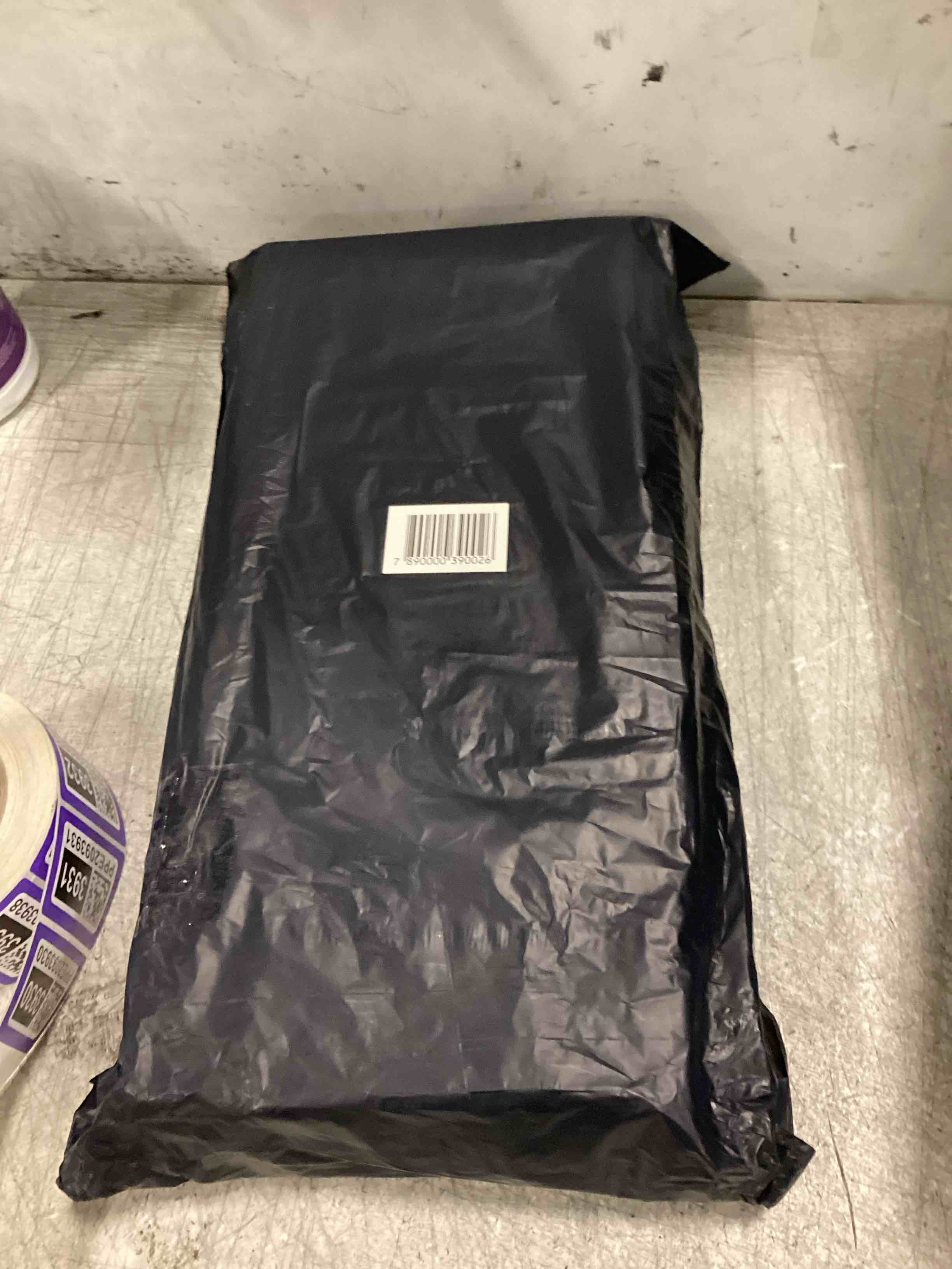 https://s3.amazonaws.com/lotting-images-prod/bidfta/PPE2093930_1741379792175.jpeg