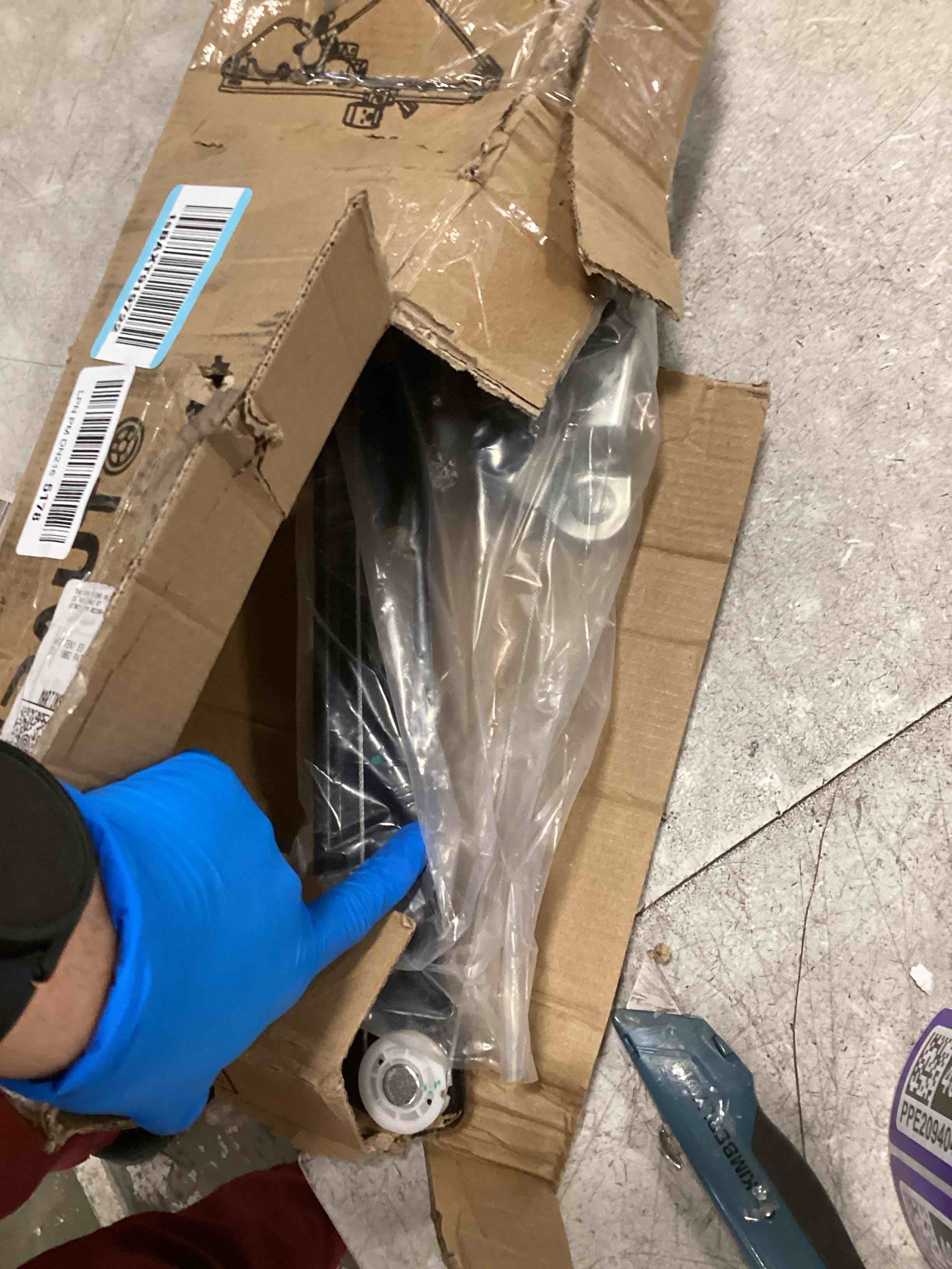 https://s3.amazonaws.com/lotting-images-prod/bidfta/PPE2094039_1741610951972.jpeg