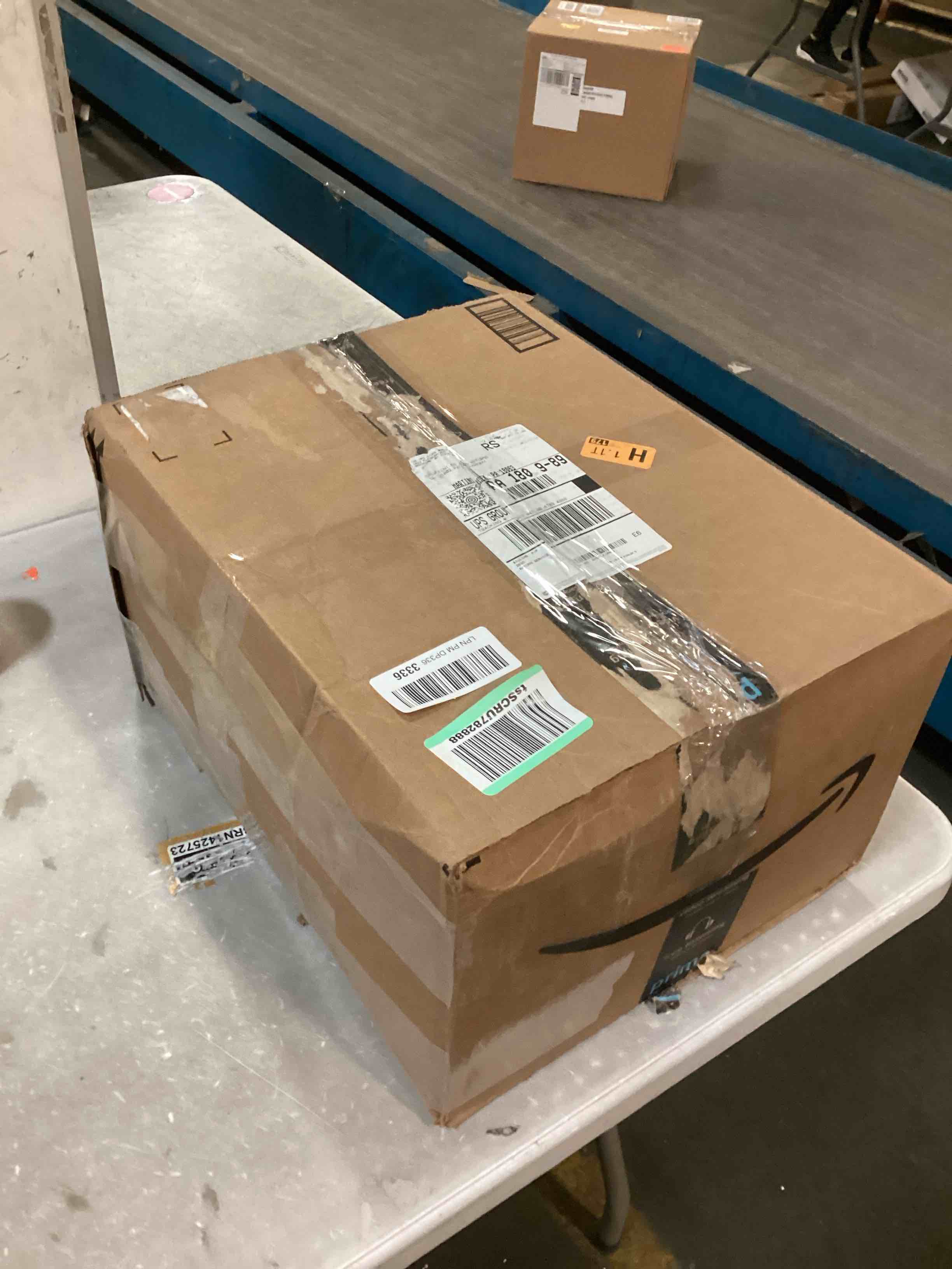 https://s3.amazonaws.com/lotting-images-prod/bidfta/PPE2094277_1741695551844.jpeg
