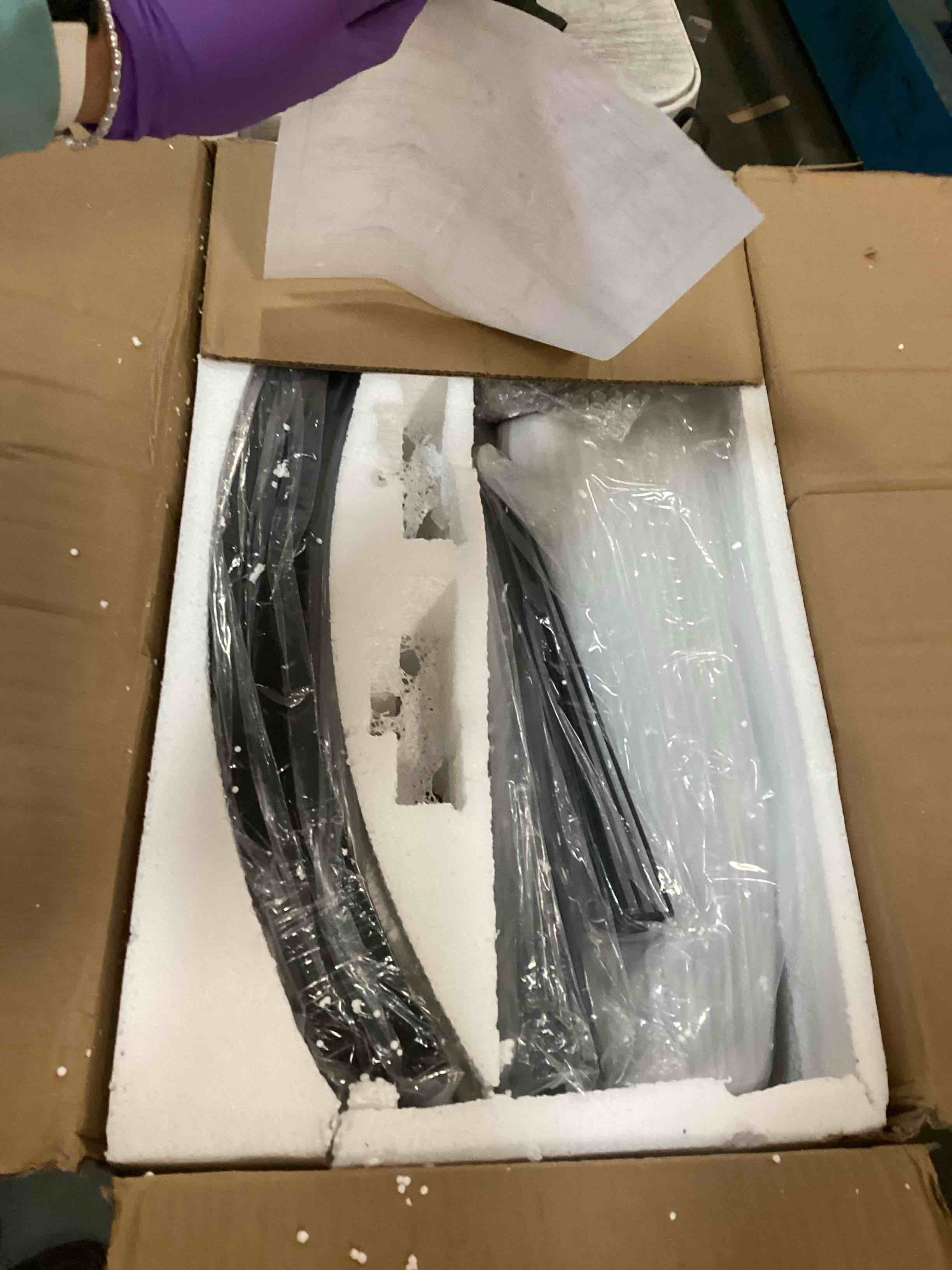 https://s3.amazonaws.com/lotting-images-prod/bidfta/PPE2094321_1741700574280.jpeg