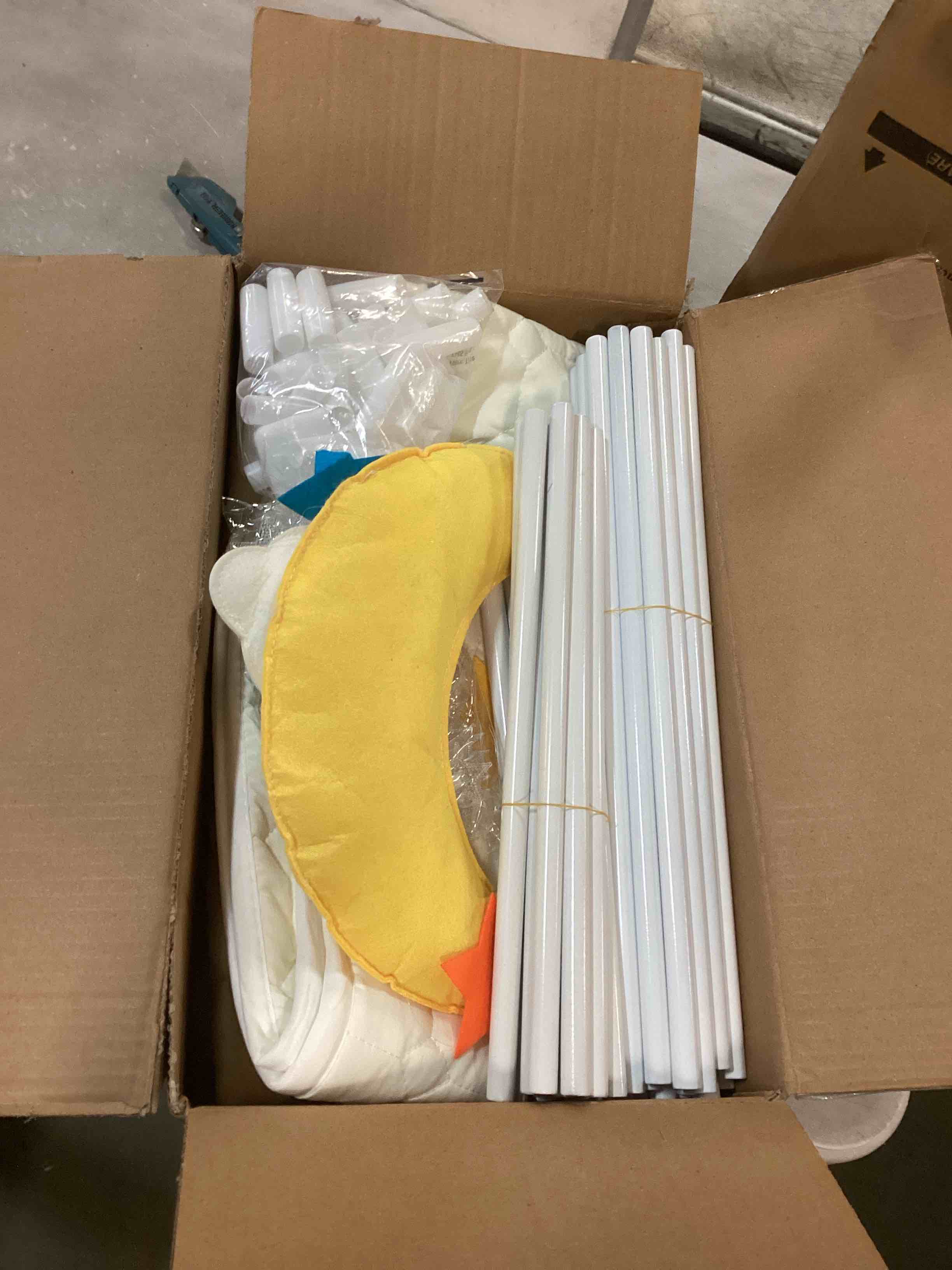 https://s3.amazonaws.com/lotting-images-prod/bidfta/PPE2094353_1741705920725.jpeg