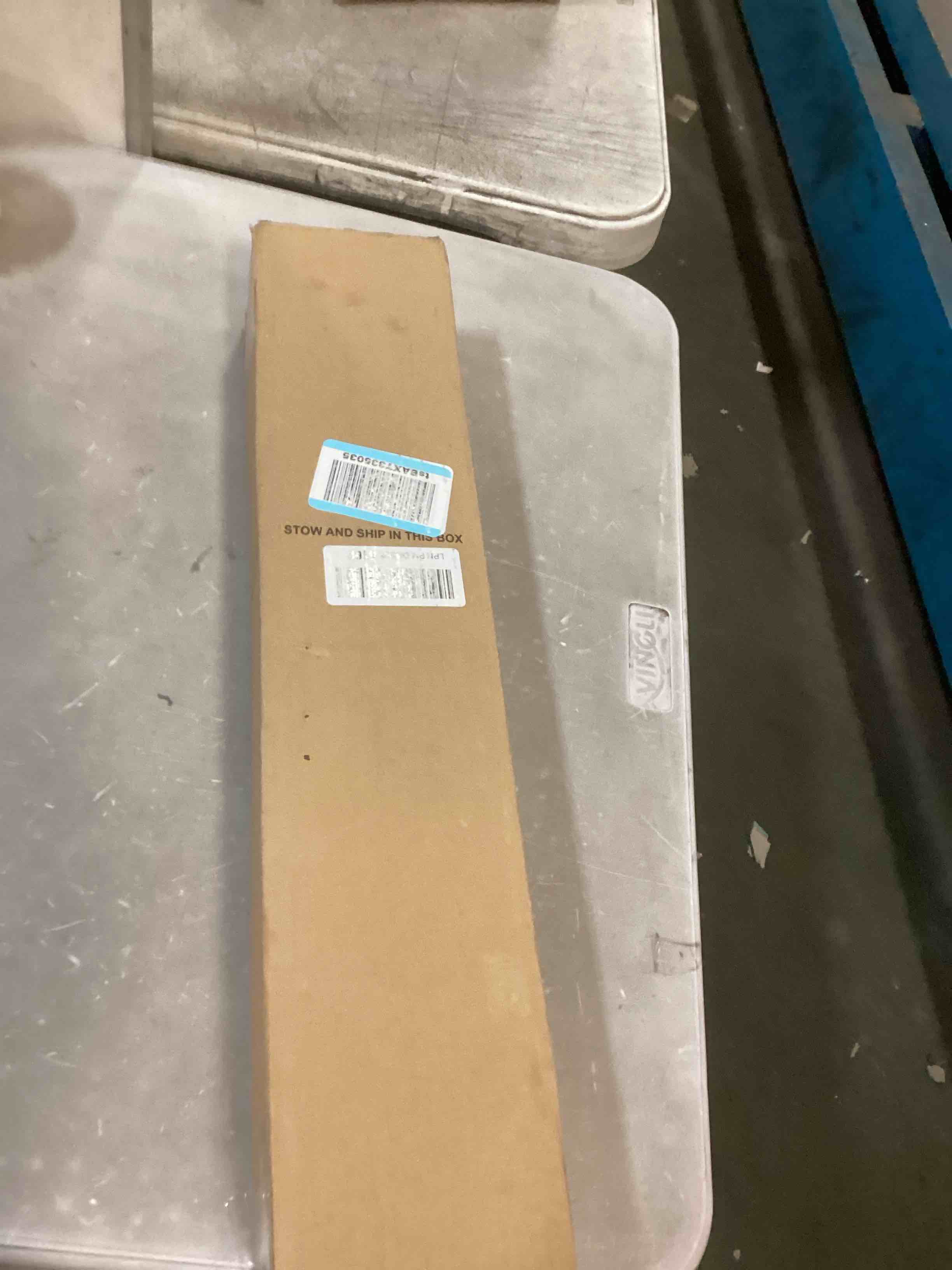 https://s3.amazonaws.com/lotting-images-prod/bidfta/PPE2094442_1741718454995.jpeg