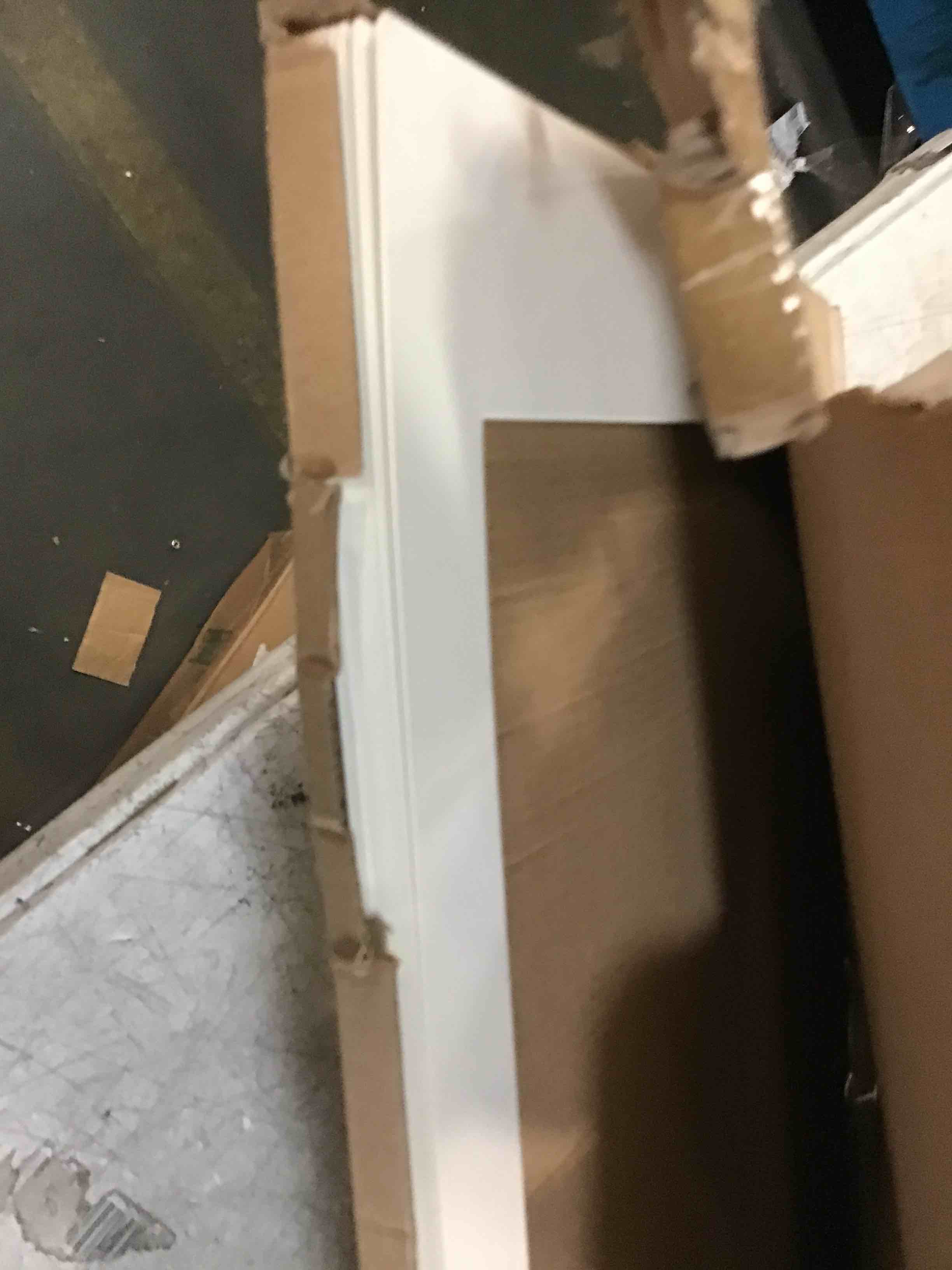 https://s3.amazonaws.com/lotting-images-prod/bidfta/PPE2096018_1739543122396.jpeg