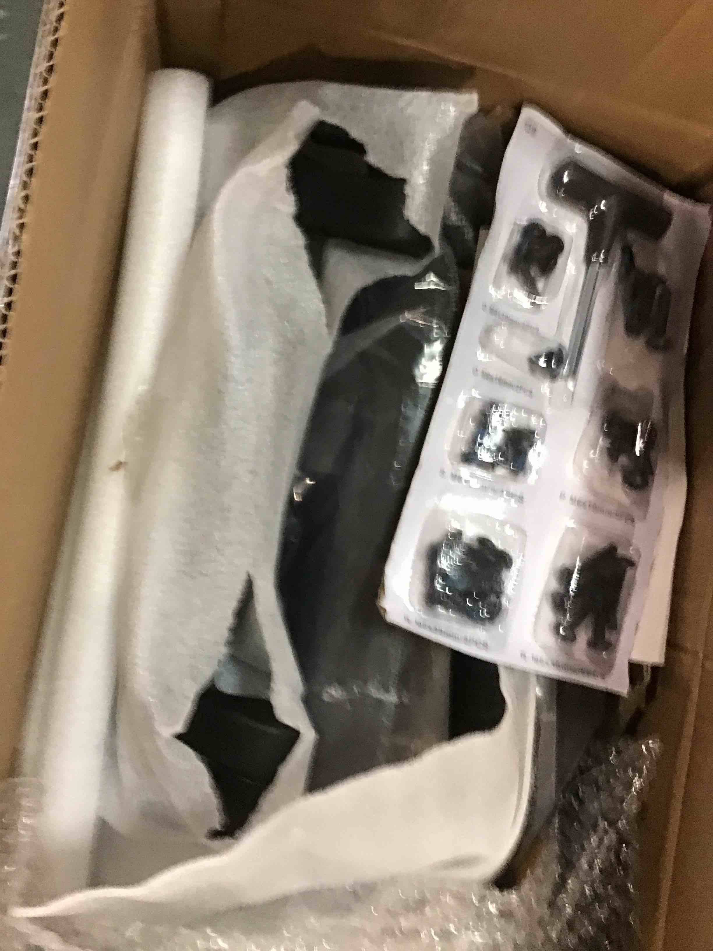 https://s3.amazonaws.com/lotting-images-prod/bidfta/PPE2096189_1739562239307.jpeg