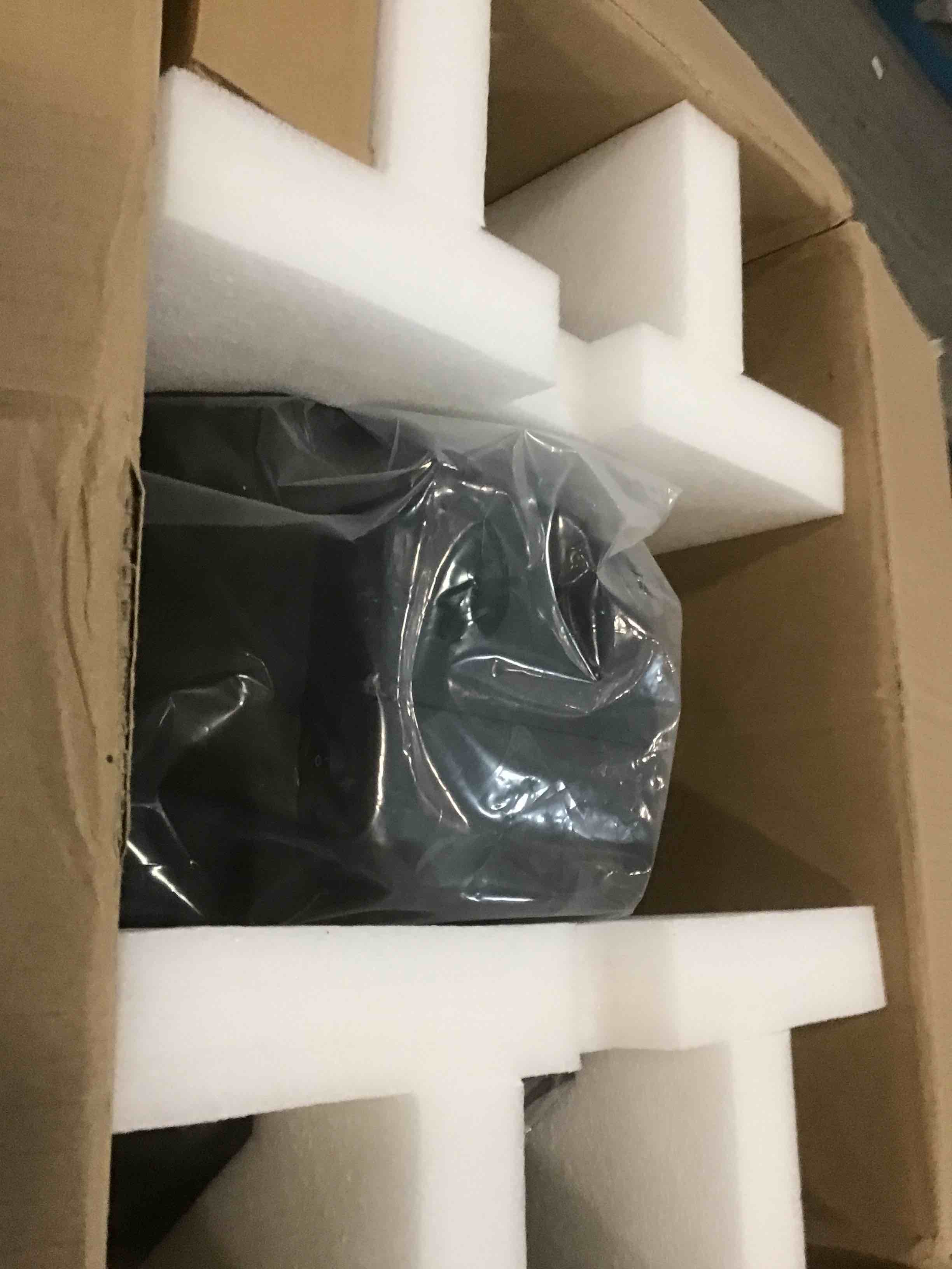 https://s3.amazonaws.com/lotting-images-prod/bidfta/PPE2097078_1739895627656.jpeg