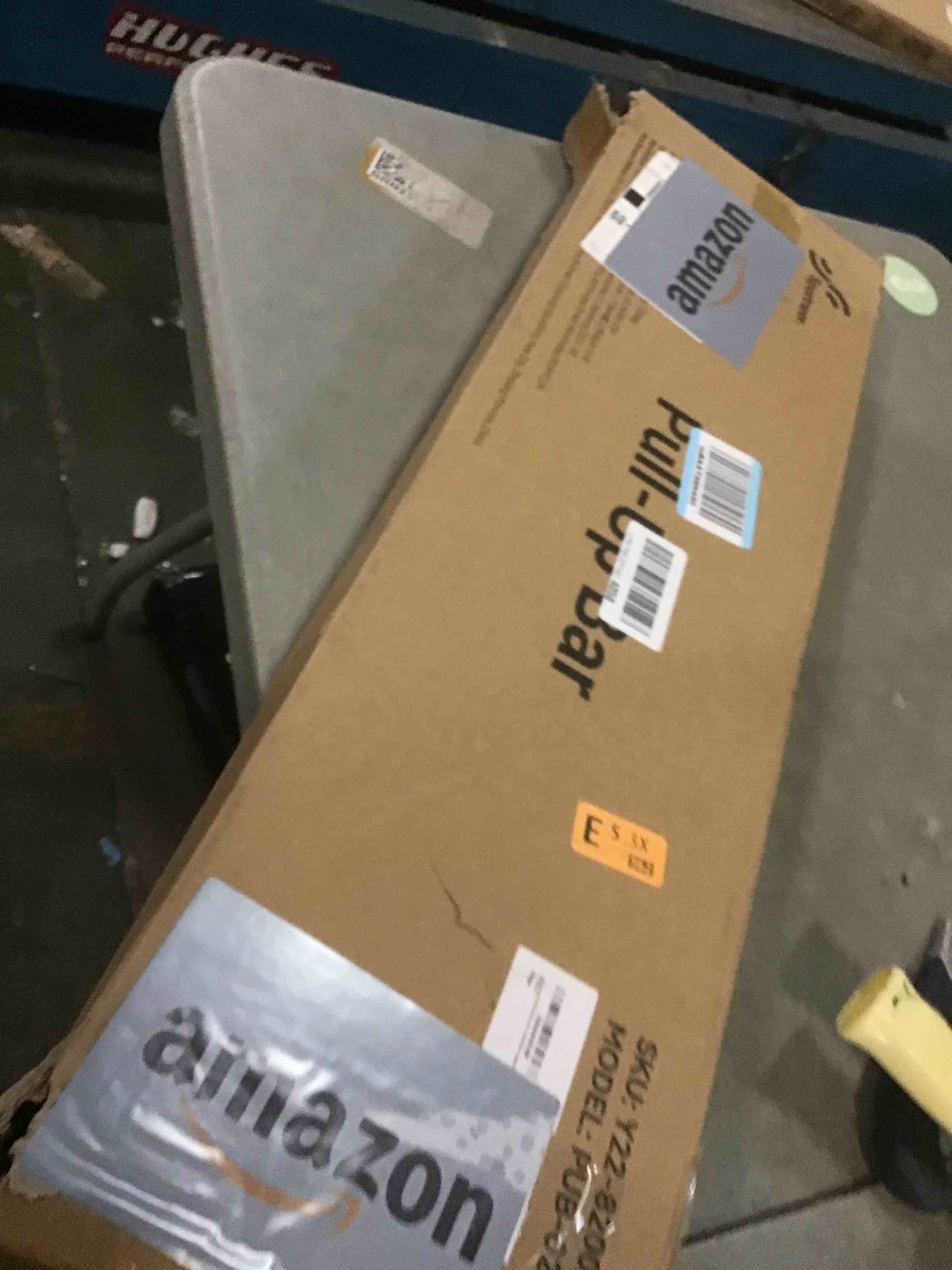 https://s3.amazonaws.com/lotting-images-prod/bidfta/PPE2097103_1739896994528.jpeg