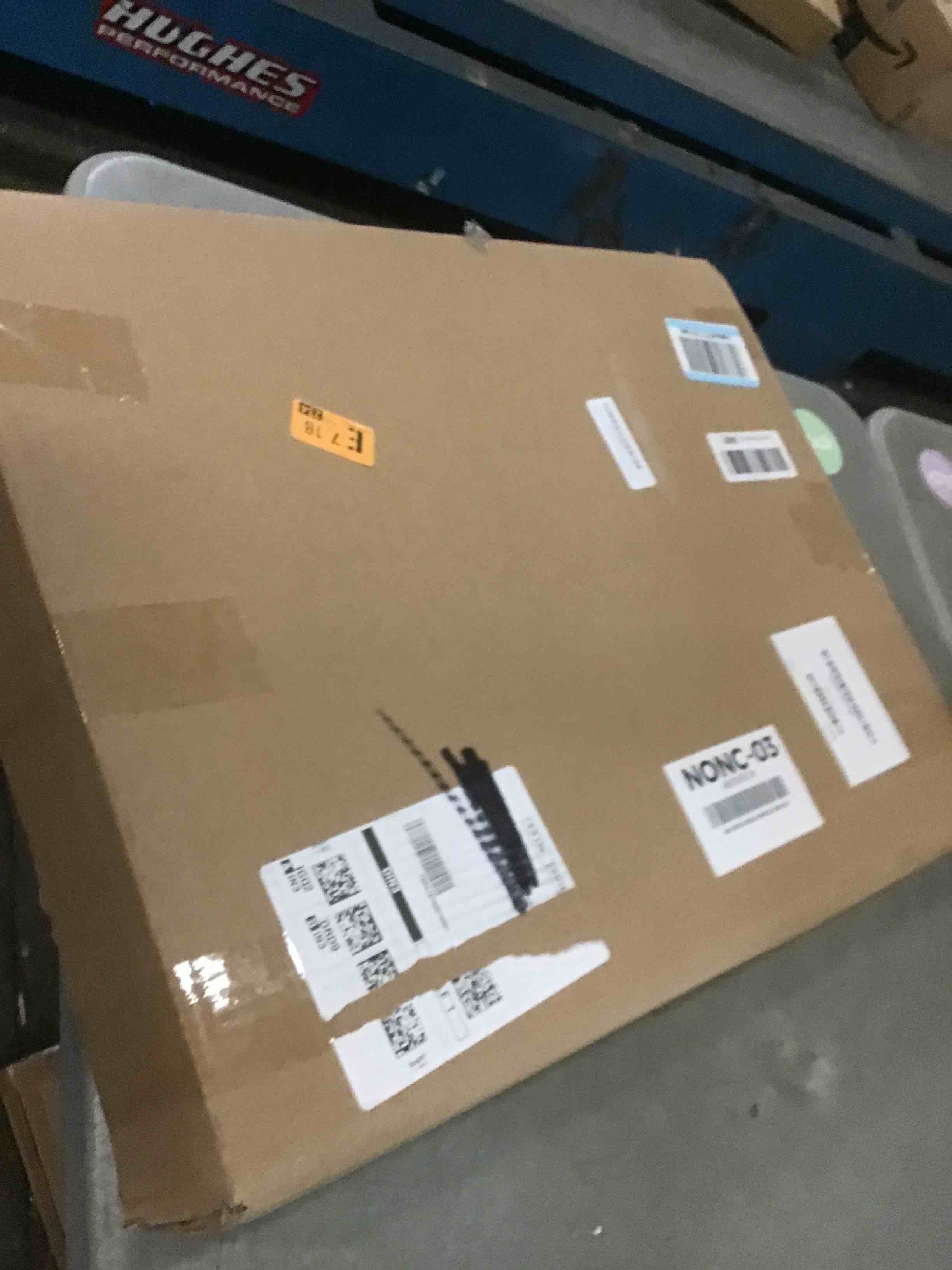 https://s3.amazonaws.com/lotting-images-prod/bidfta/PPE2097163_1739902187852.jpeg