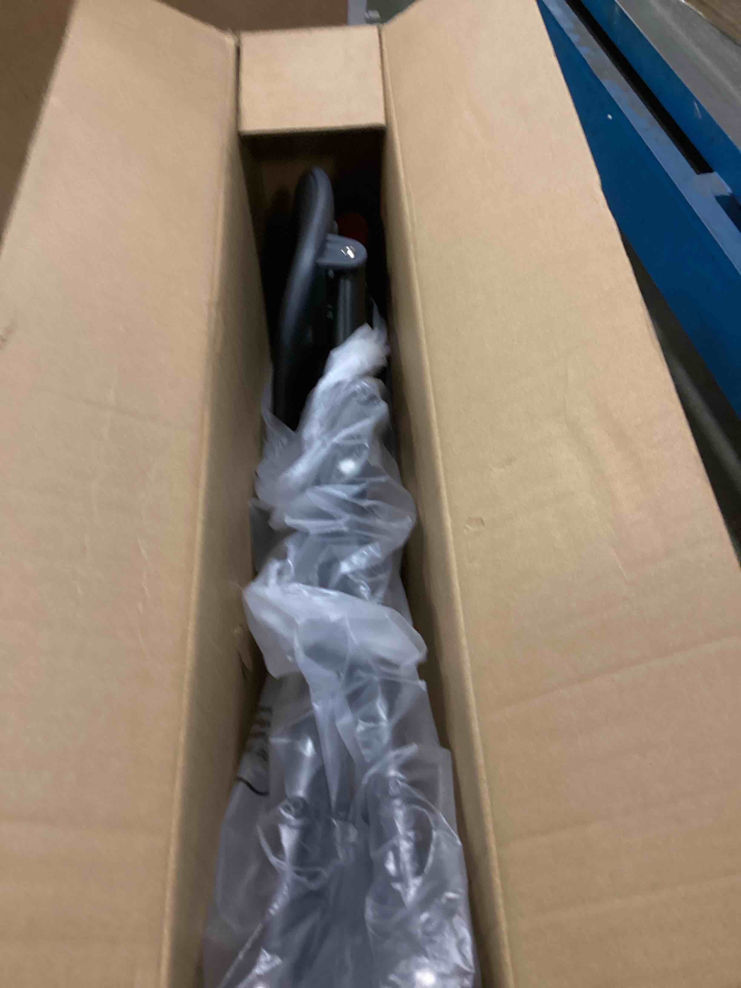 https://s3.amazonaws.com/lotting-images-prod/bidfta/PPE2097773_1743771977387.jpeg