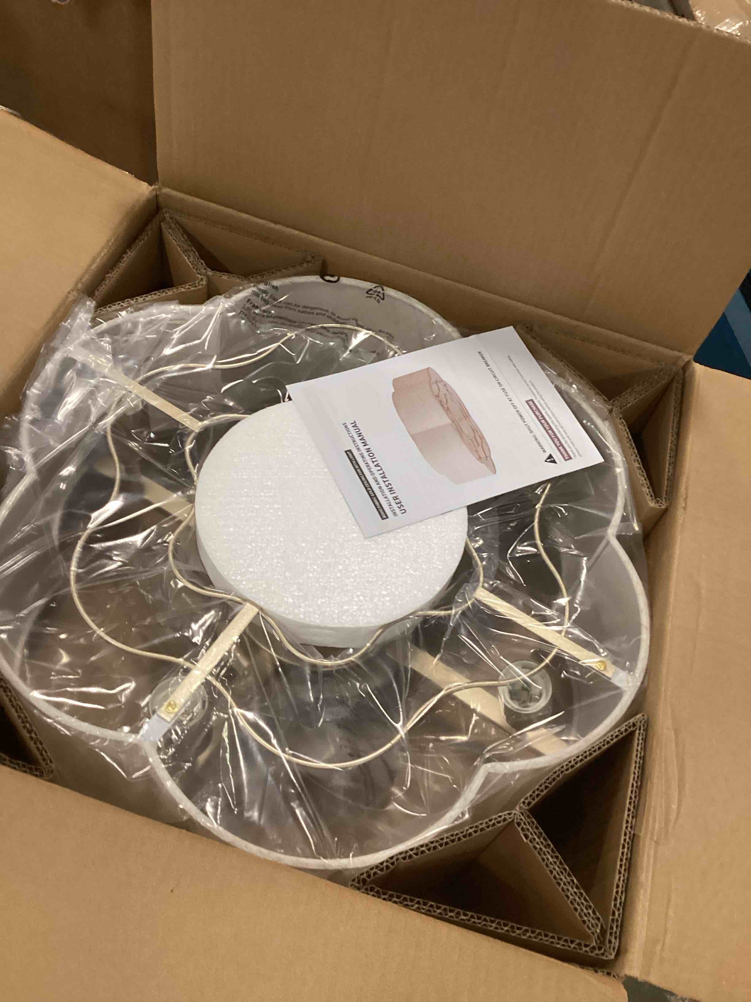 https://s3.amazonaws.com/lotting-images-prod/bidfta/PPE2097794_1743773350329.jpeg