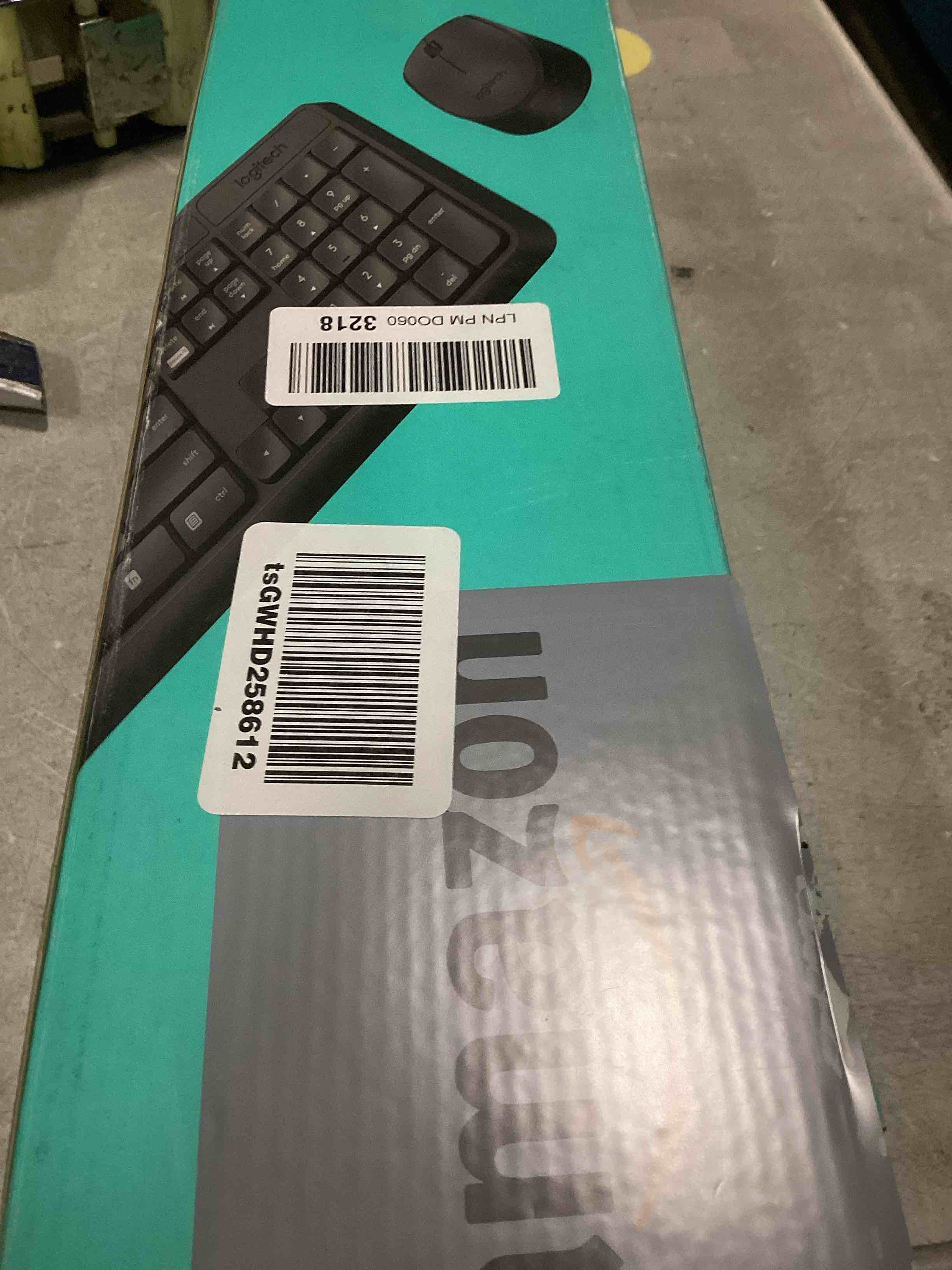 https://s3.amazonaws.com/lotting-images-prod/bidfta/PPE2097930_1743784429241.jpeg