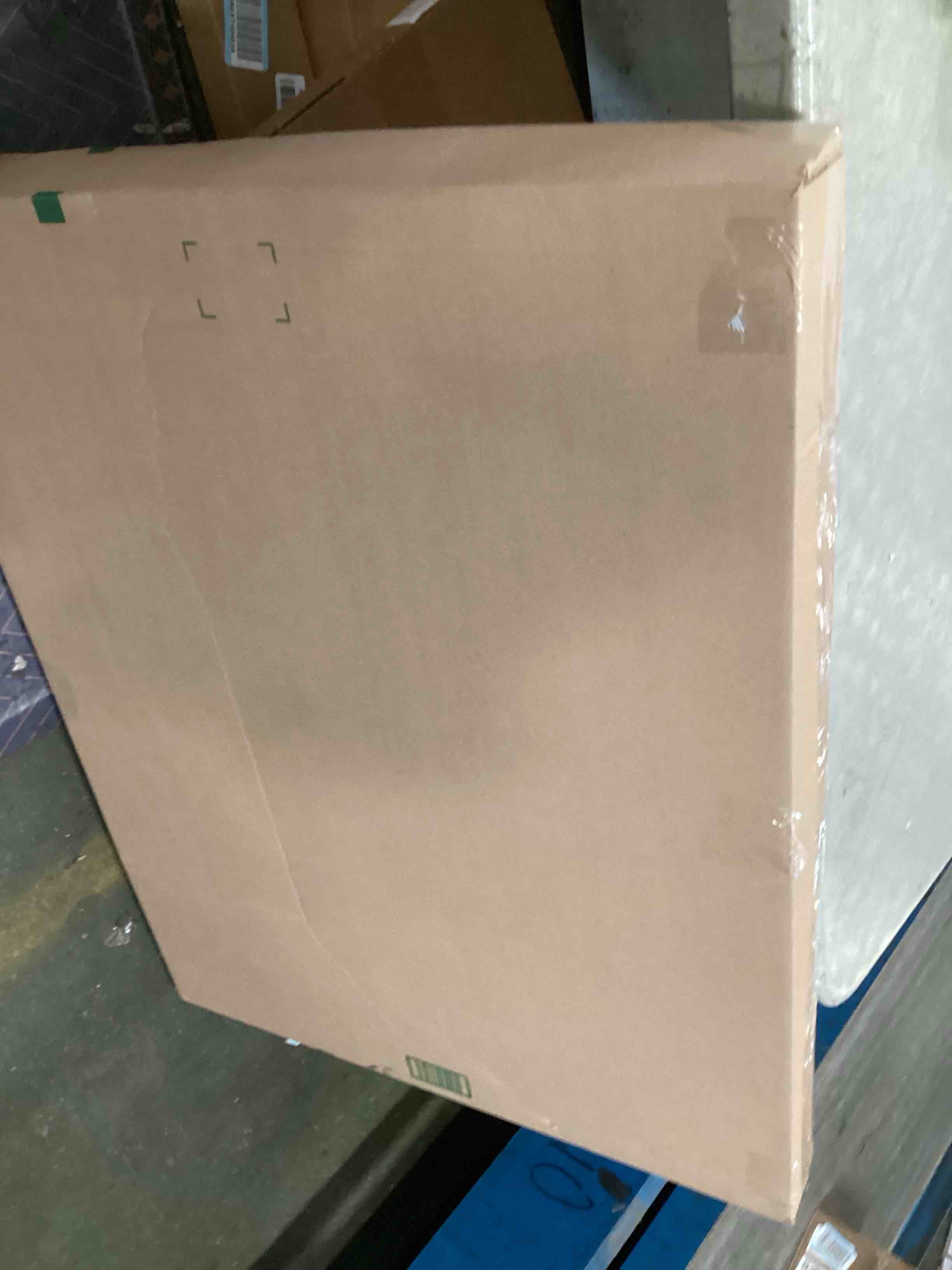 https://s3.amazonaws.com/lotting-images-prod/bidfta/PPE2098232_1743690704283.jpeg