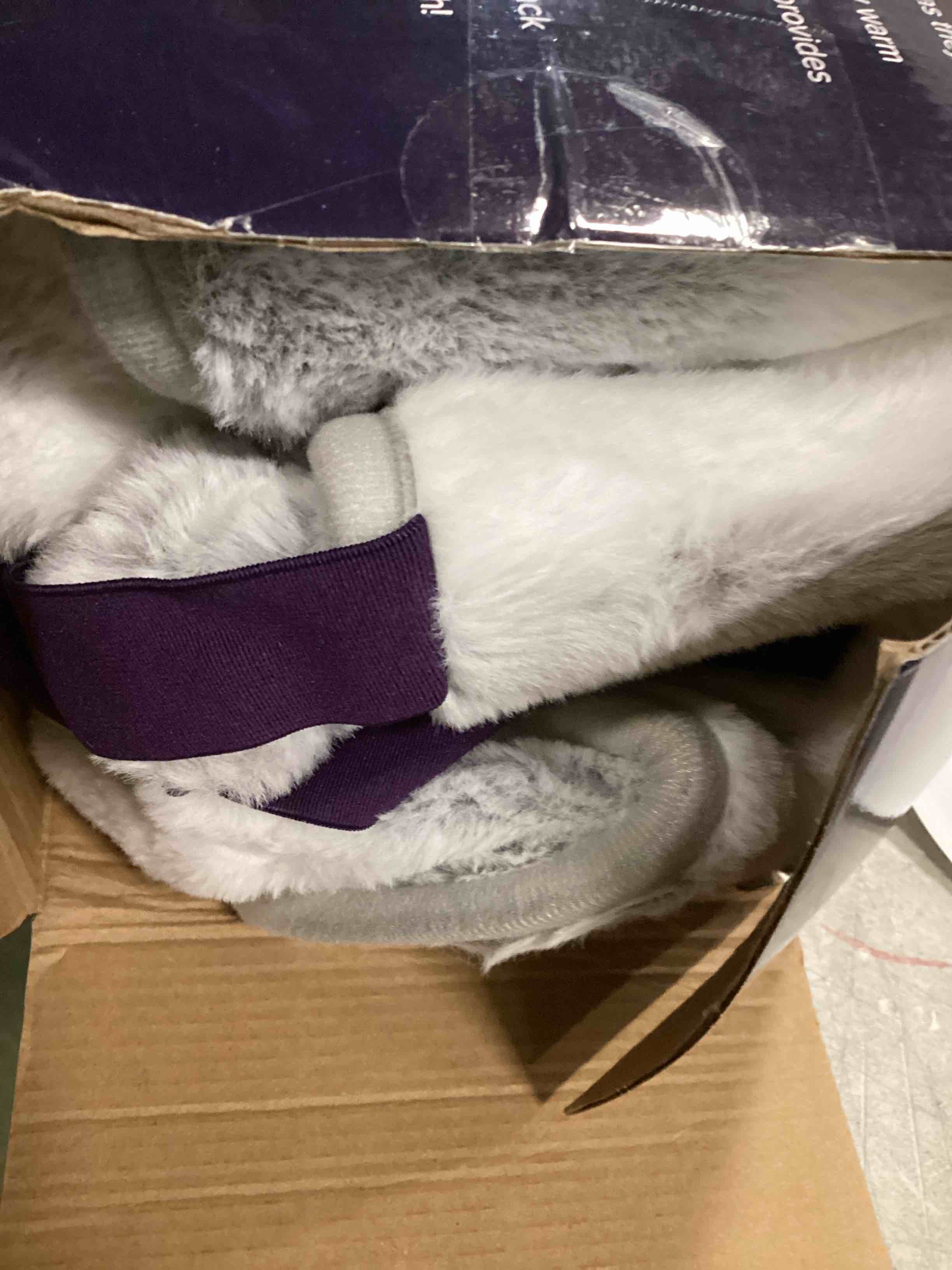 https://s3.amazonaws.com/lotting-images-prod/bidfta/PPE2098501_1743782411575.jpeg