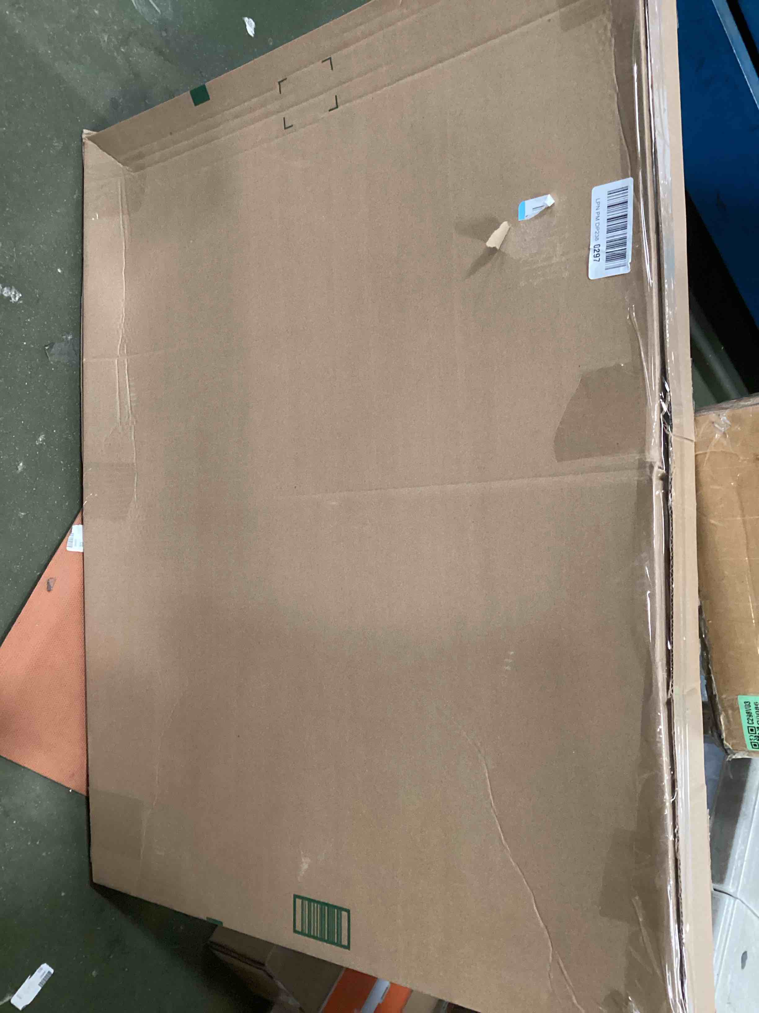 https://s3.amazonaws.com/lotting-images-prod/bidfta/PPE2099096_1744211281929.jpeg